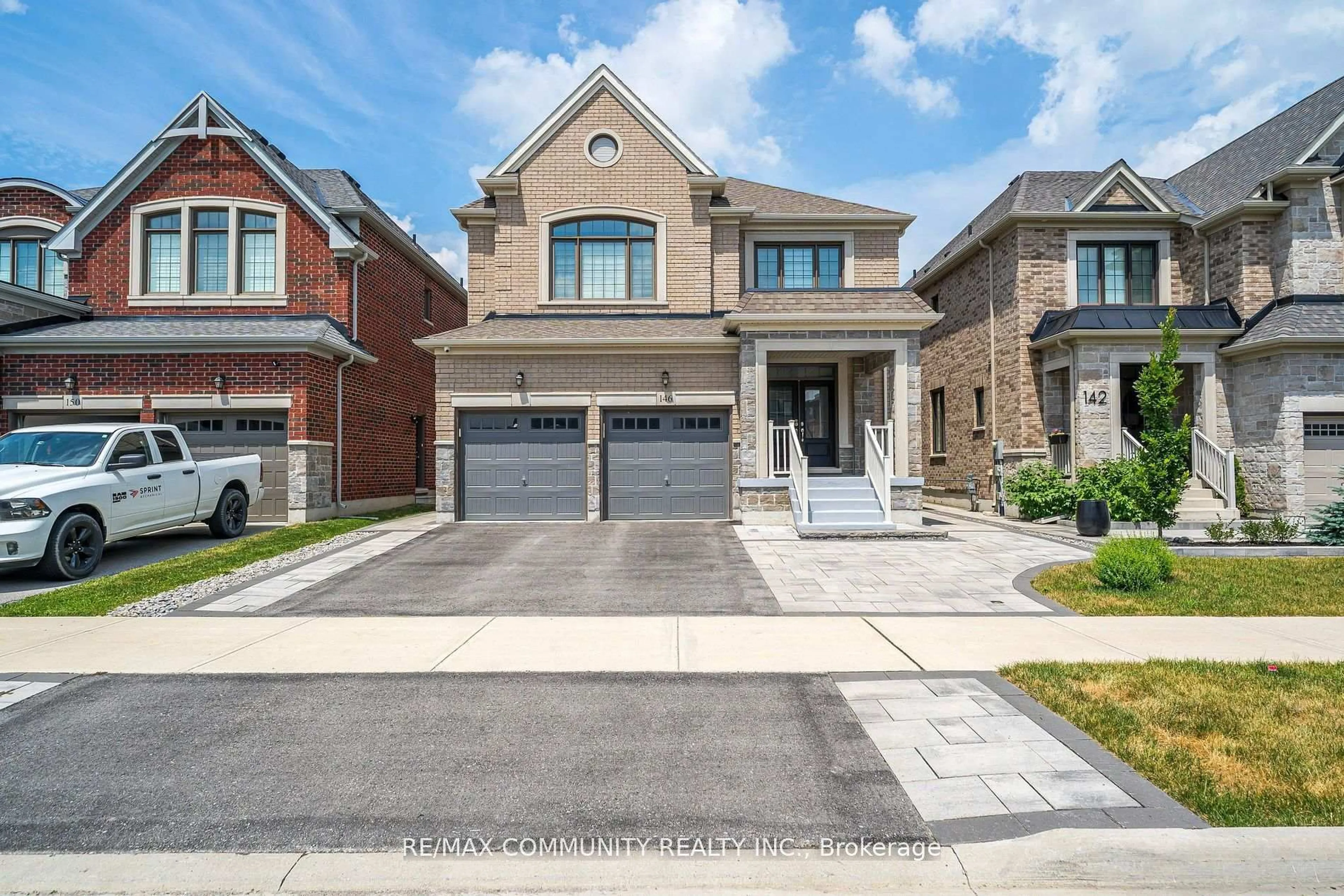 Home with brick exterior material, street for 146 Wandering Glider Tr, Bradford West Gwillimbury Ontario L3Z 2A5