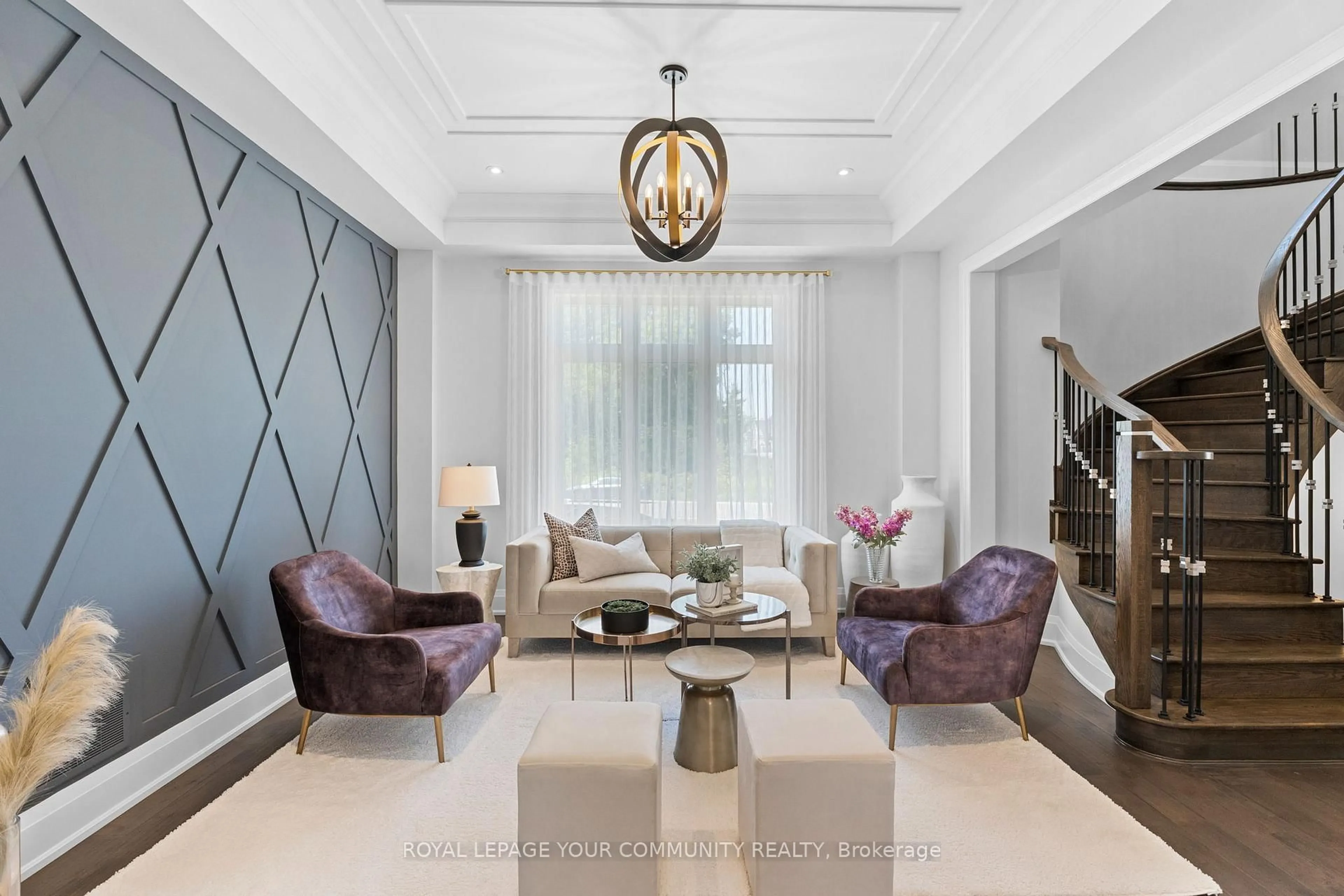 Unknown for 5 Phila Lane, Aurora Ontario L4G 4A1