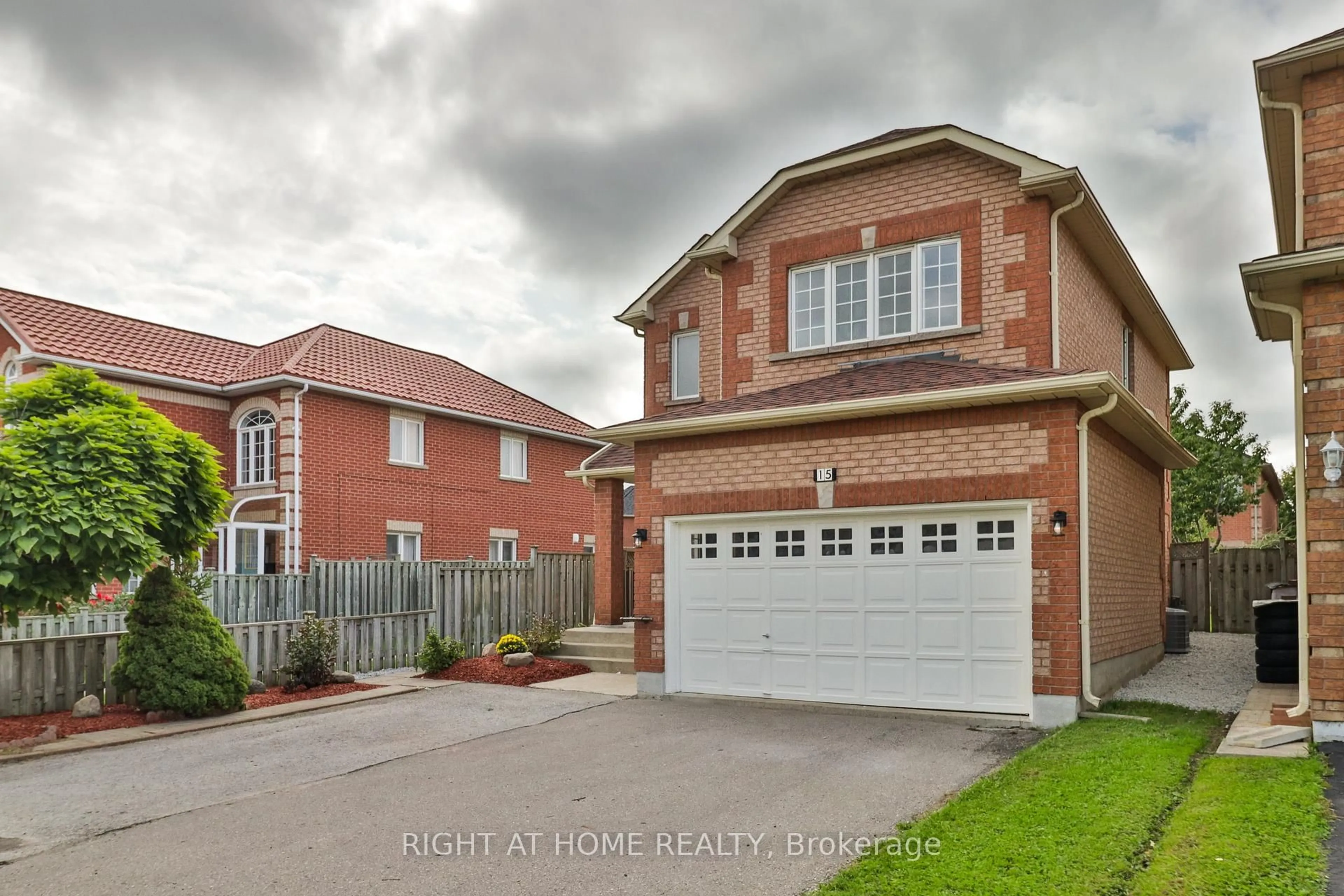 Home with brick exterior material, street for 15 Avenida St, Markham Ontario L3S 4J4