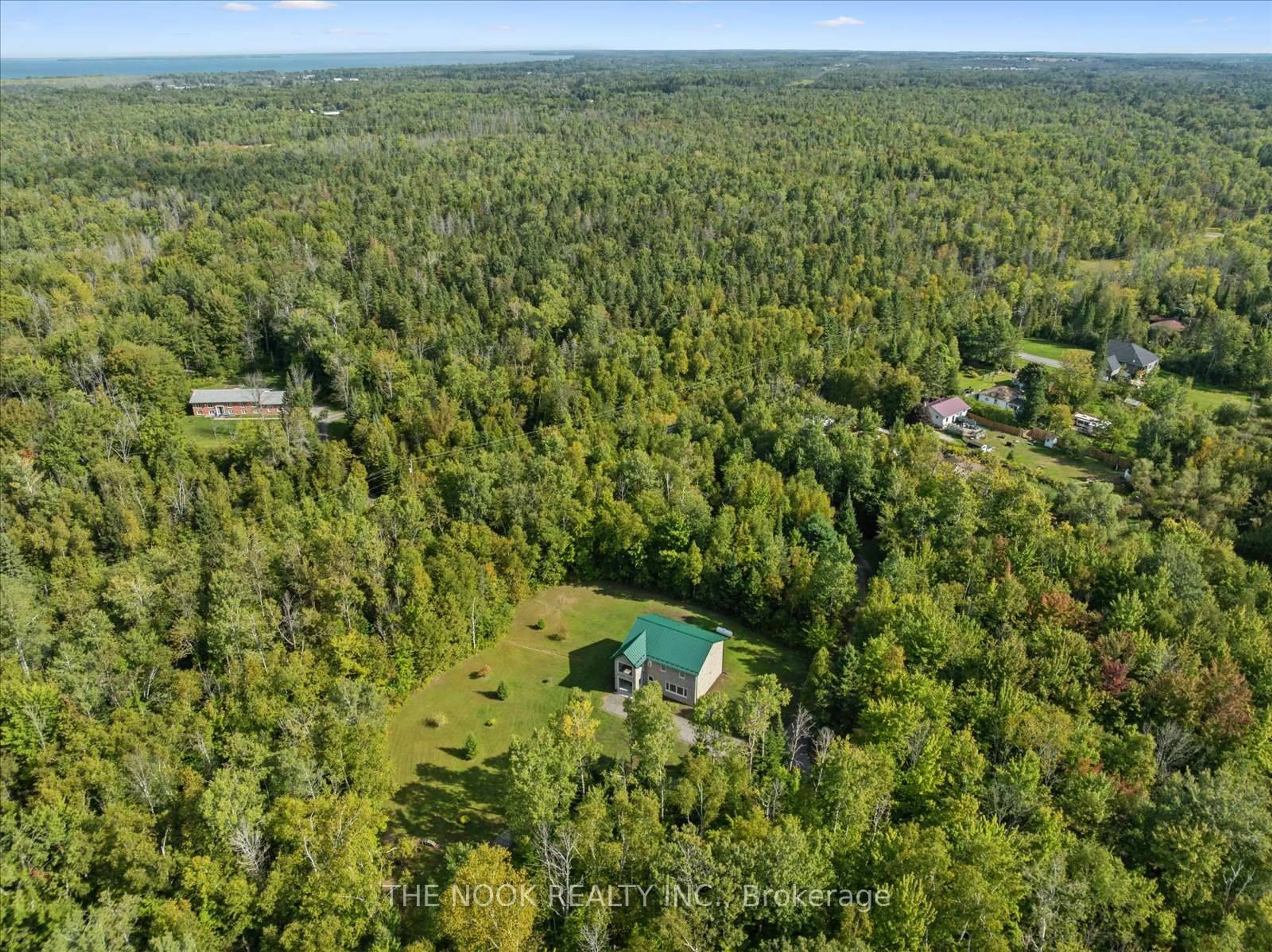 A pic from outside/outdoor area/front of a property/back of a property/a pic from drone, forest/trees view for 9525 Old Homestead Rd, Georgina Ontario L0E 1N0