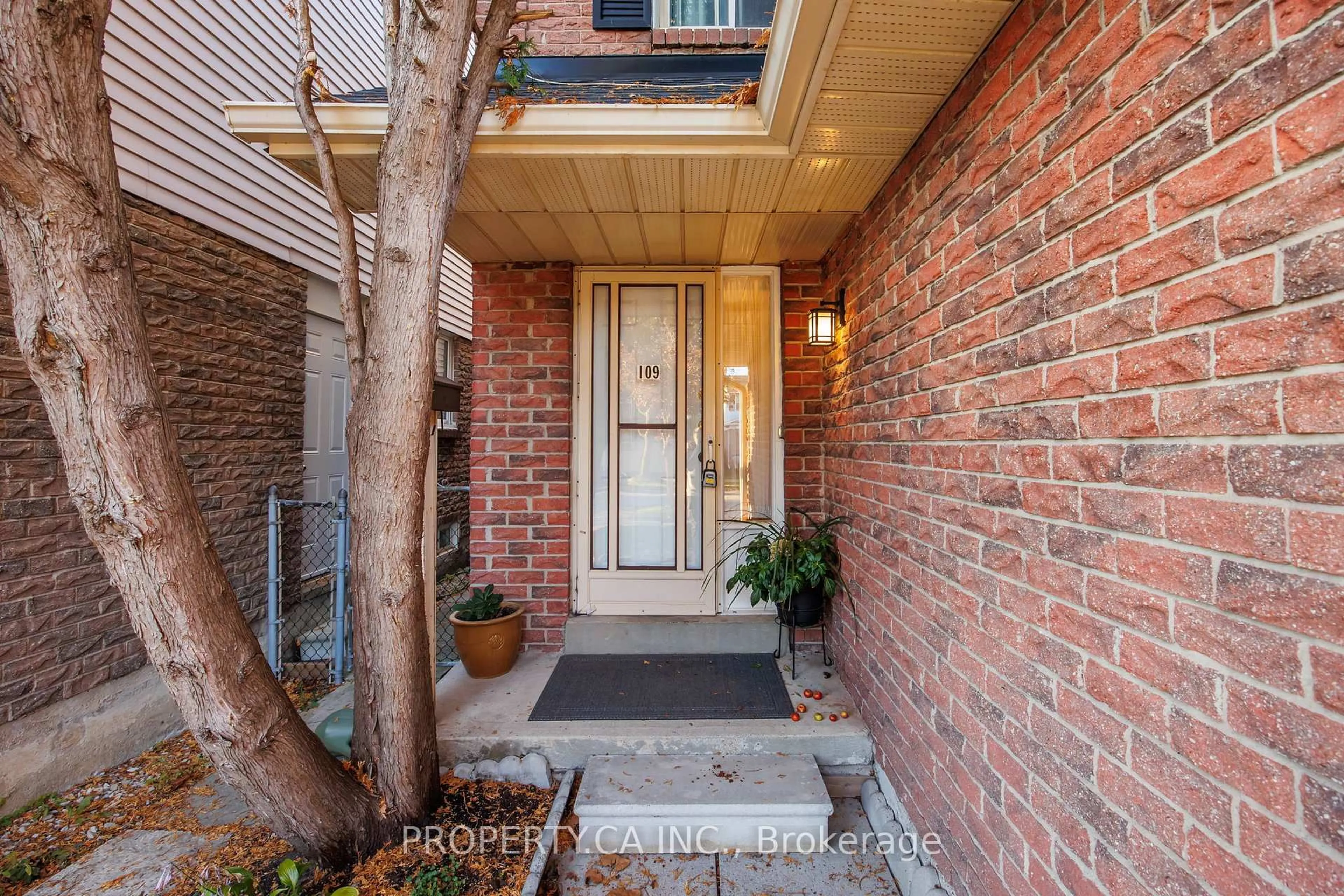 Unknown for 109 Lisa Cres, Vaughan Ontario L4J 2N2