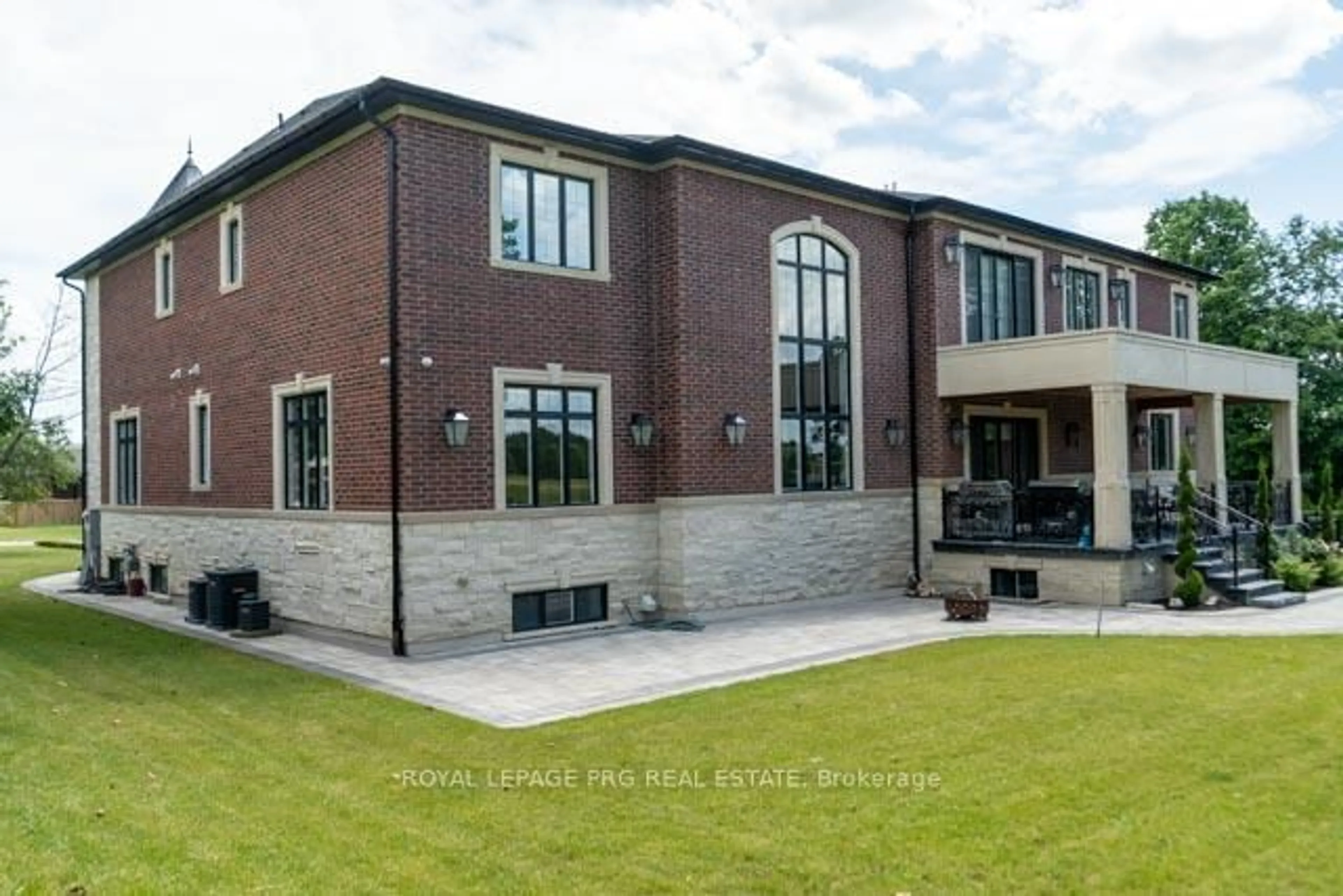 Home with brick exterior material, building for 12 Hollywood Cres, King Ontario L0G 1N0