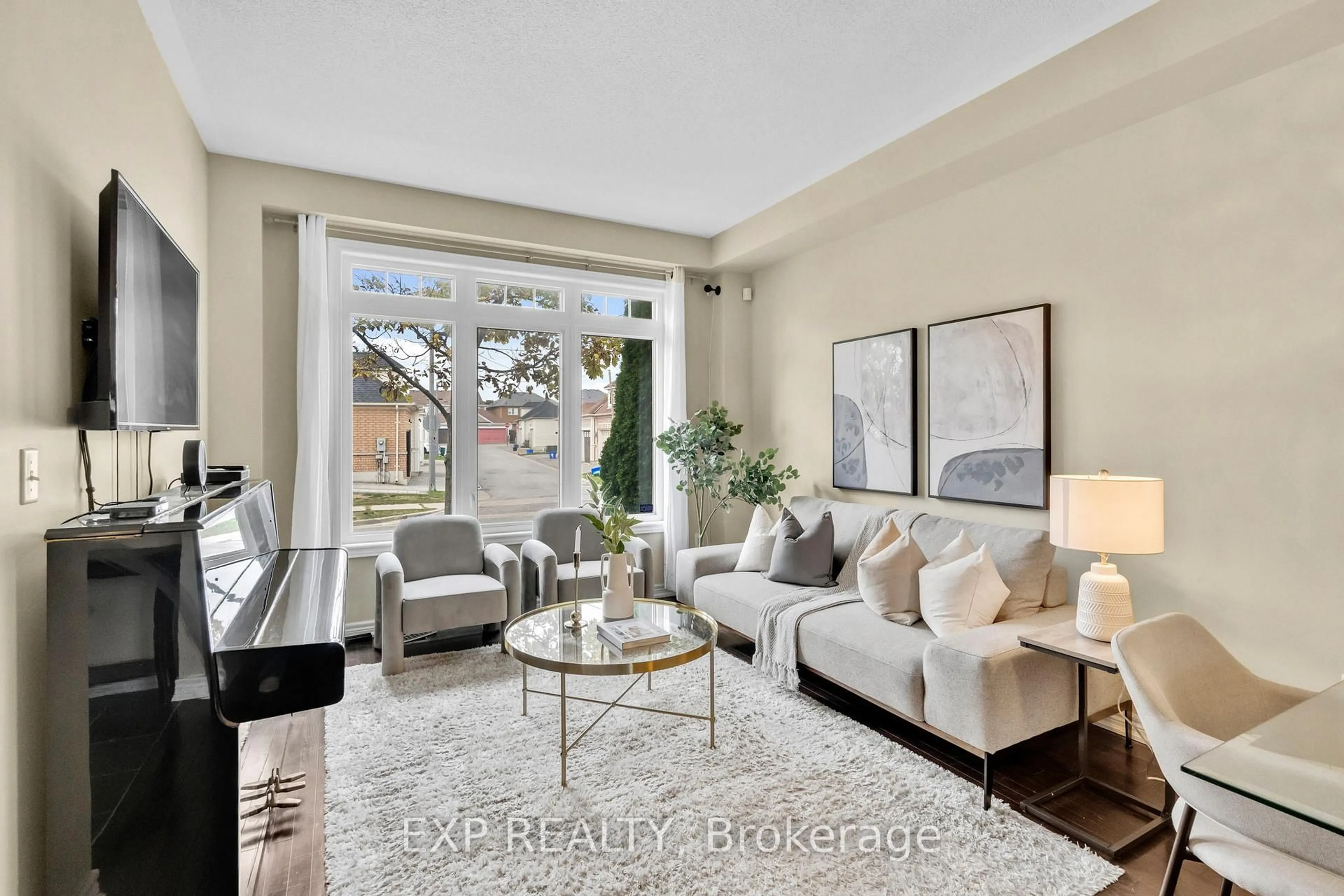 Living room with furniture, unknown for 25 Abberley St, Markham Ontario L6B 0N2