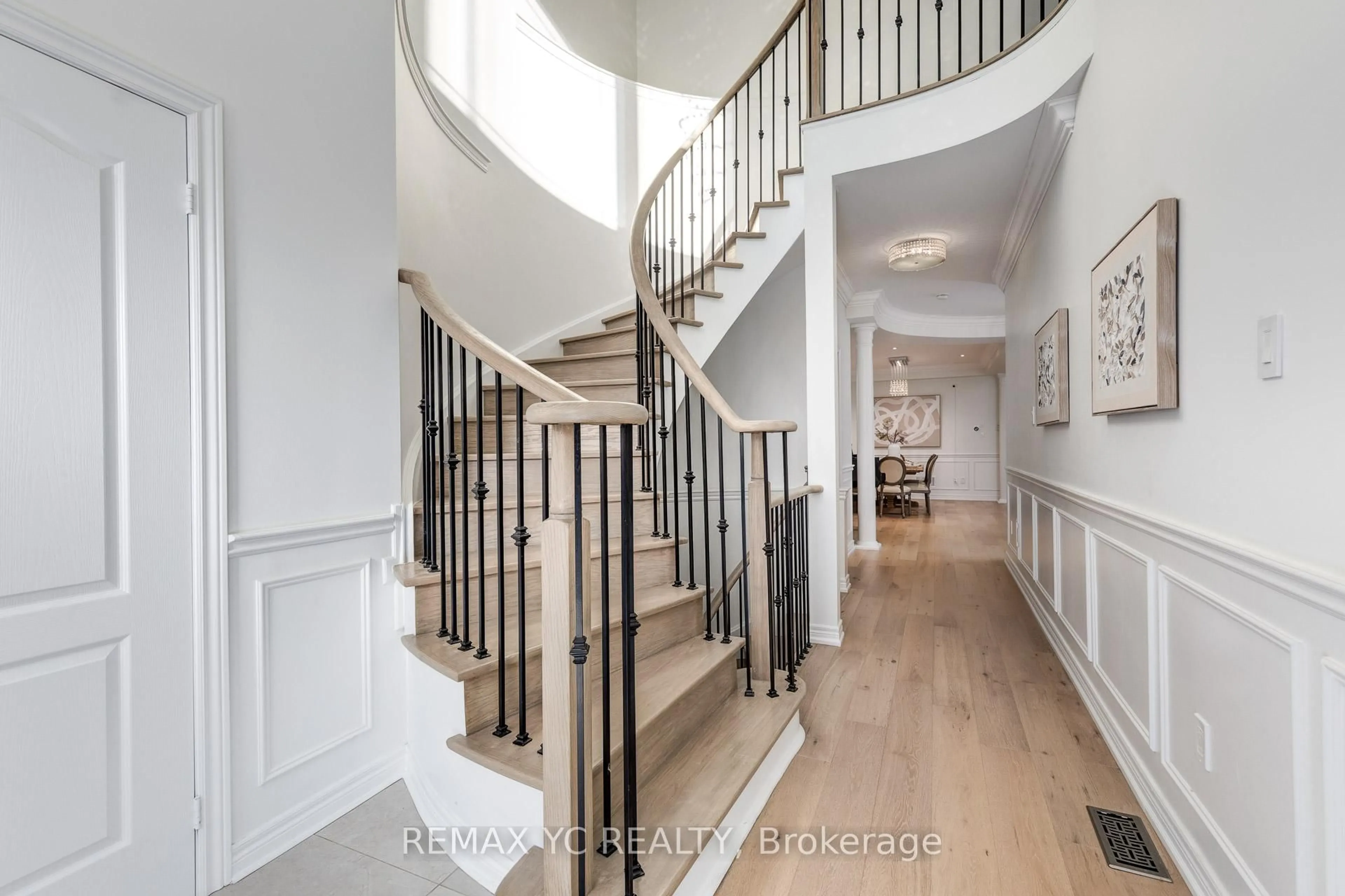 Unknown for 101 Oberfrick Ave, Vaughan Ontario L6A 0N9