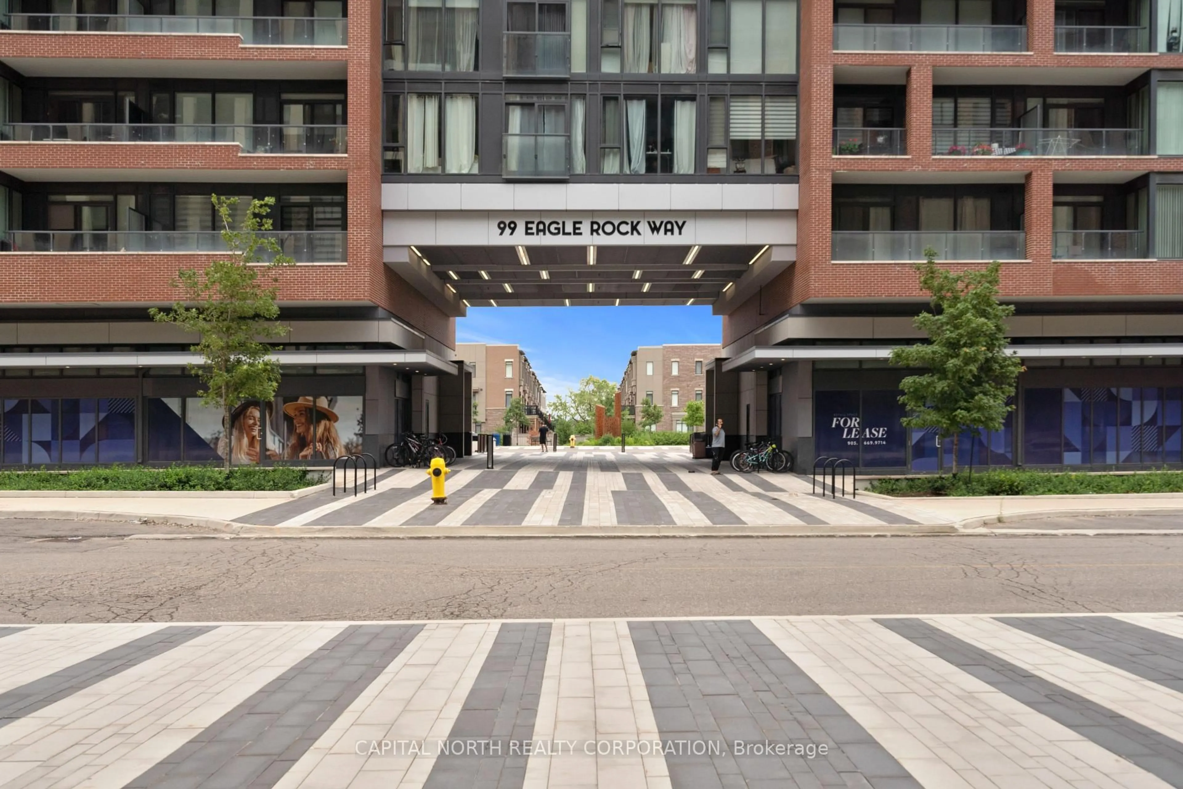 Indoor foyer for 99 Eagle Rock Way #634, Vaughan Ontario L6A 5A7