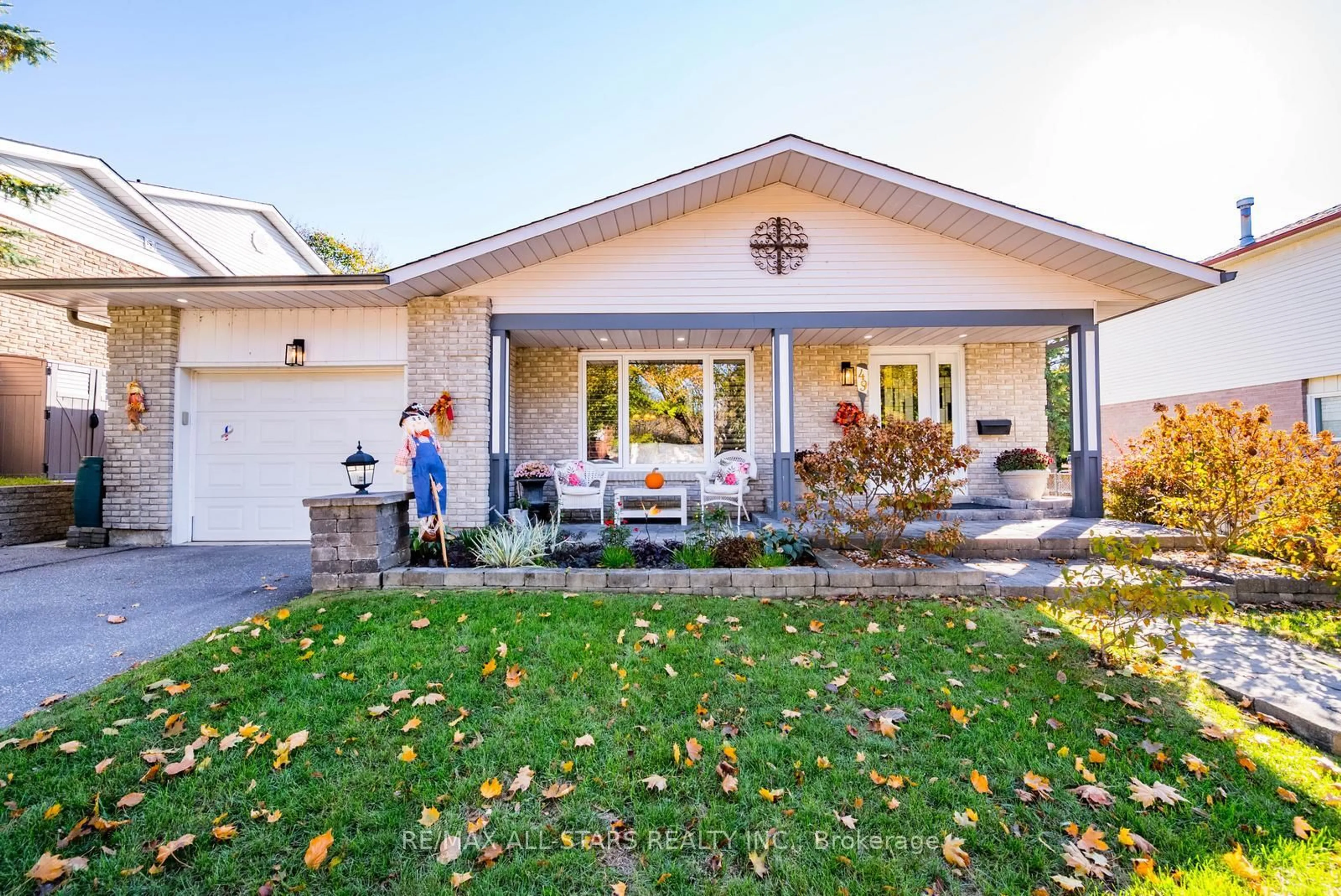 Unknown for 49 Shannon Rd, East Gwillimbury Ontario L0G 1M0