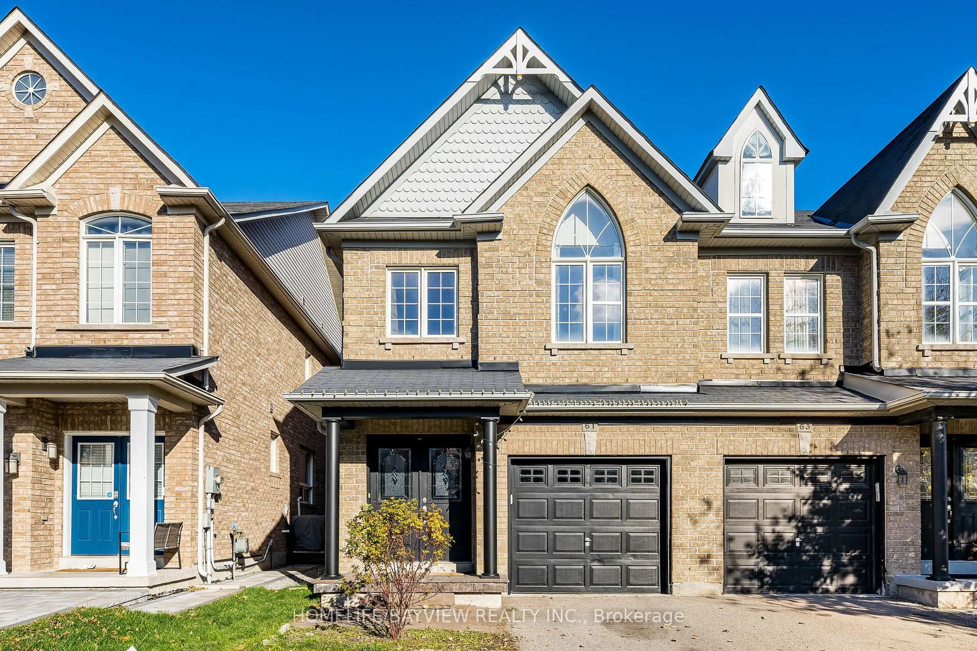 Home with brick exterior material, street for 61 Four Seasons Cres, Newmarket Ontario L9N 0C4