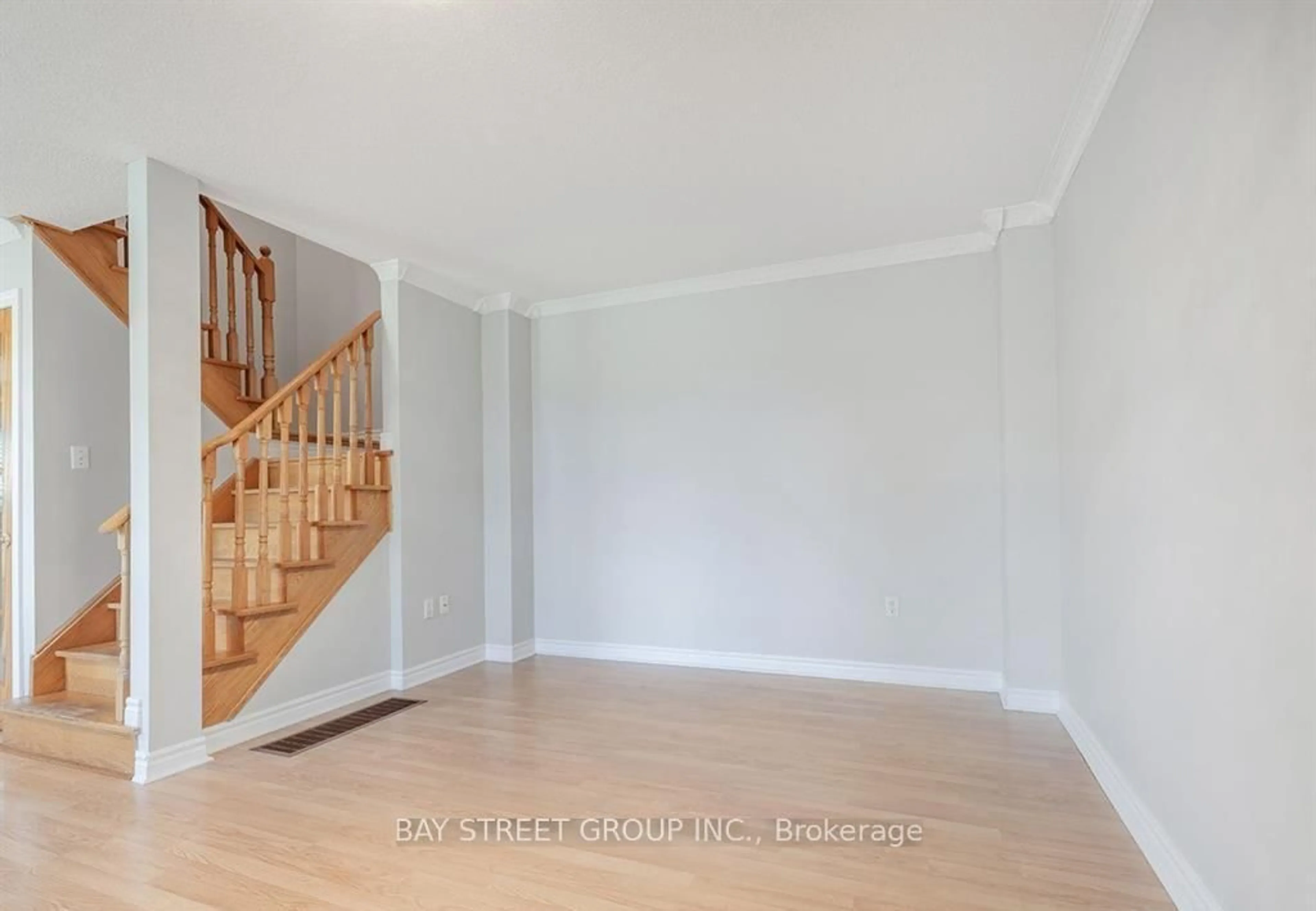 A pic of a room for 81 Village Vista Way, Vaughan Ontario L6A 3S4