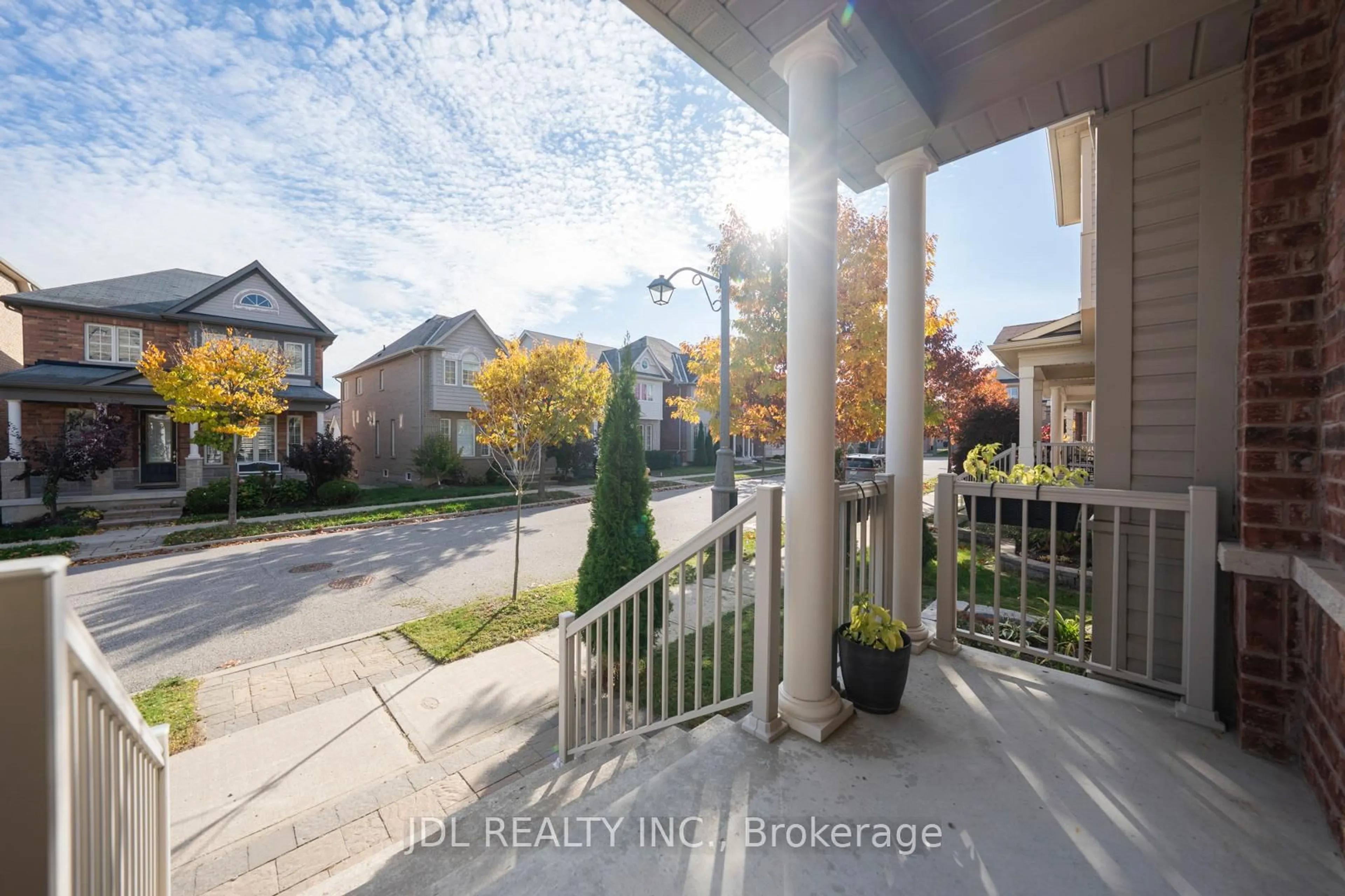 Patio, street for 14 Duncan Rd, Markham Ontario L6B 0T4