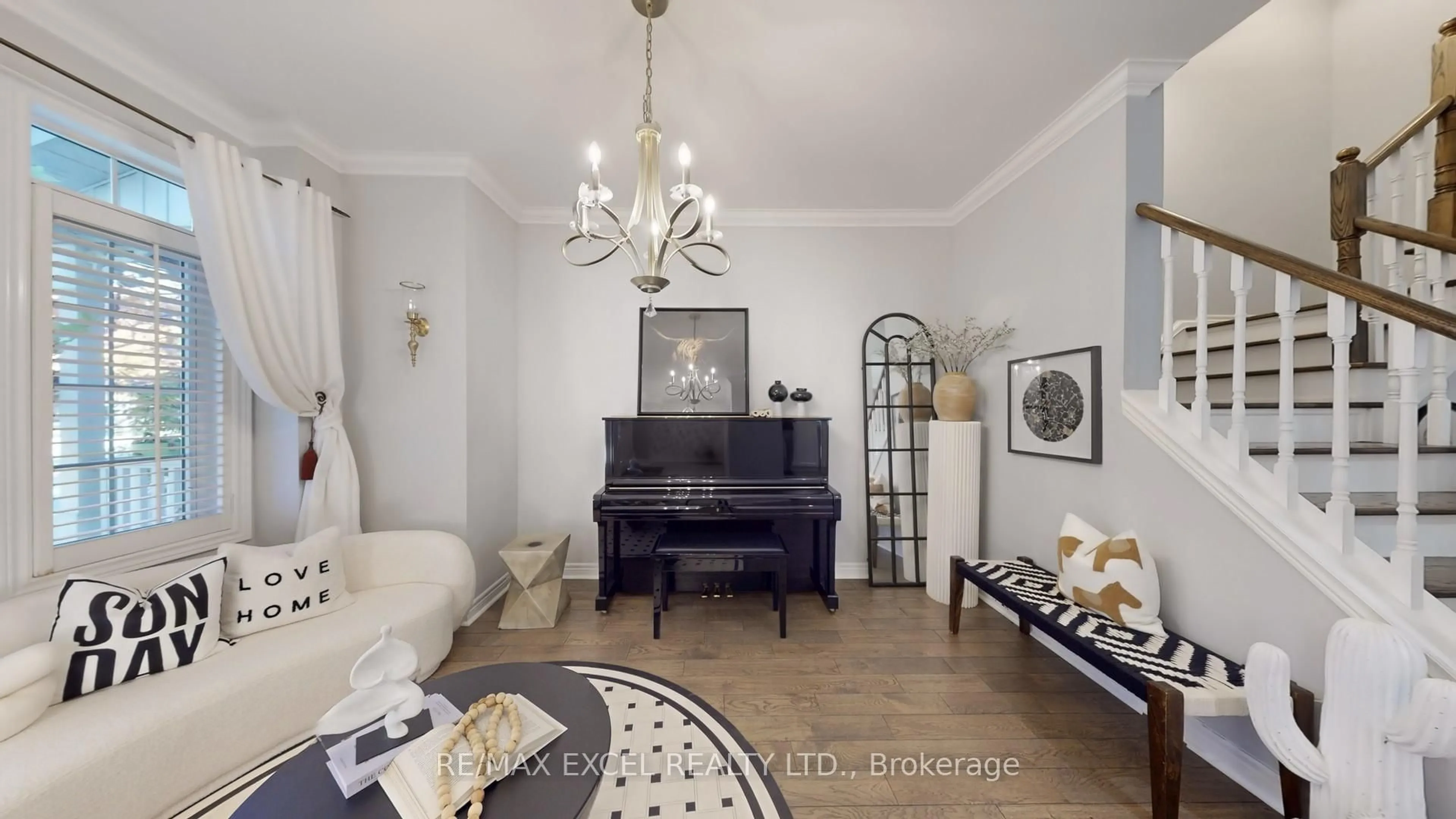 Living room with furniture, unknown for 87 The Fairways, Markham Ontario L6C 2A7