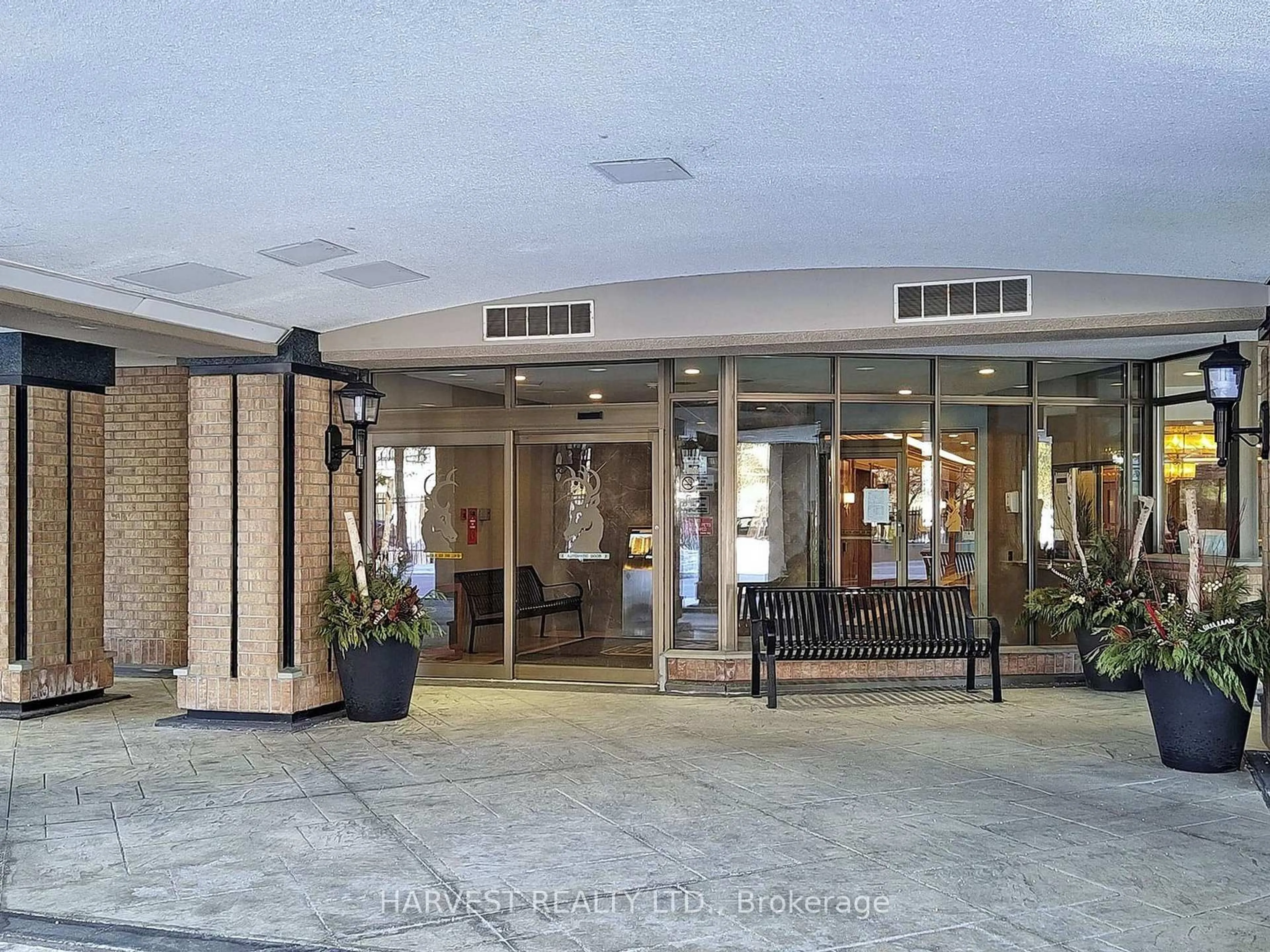 Lobby for 610 Bullock Dr #1417, Markham Ontario L3R 0G1