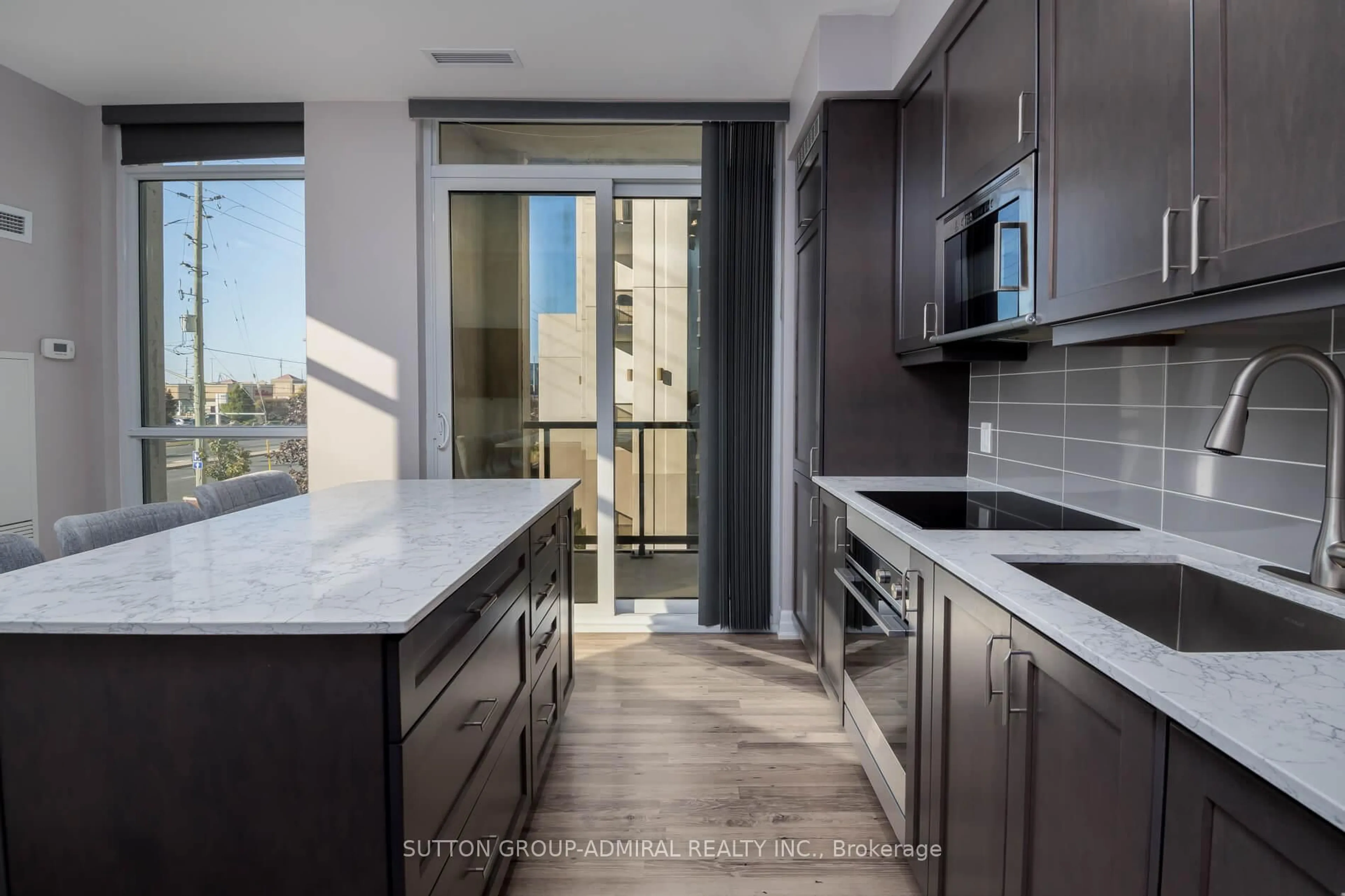 Unknown for 9075 Jane St #216, Vaughan Ontario L4K 0L7