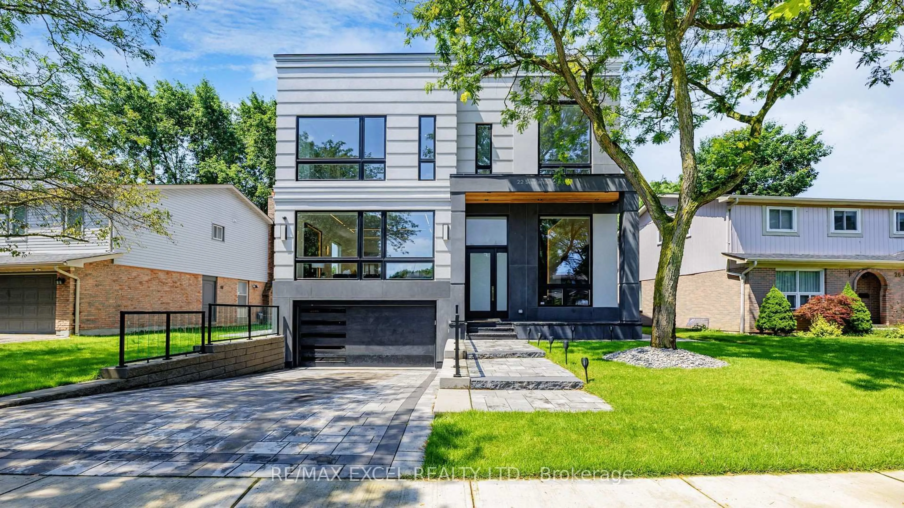 Home with brick exterior material, street for 22 Sanderson Cres, Richmond Hill Ontario L4C 5L4