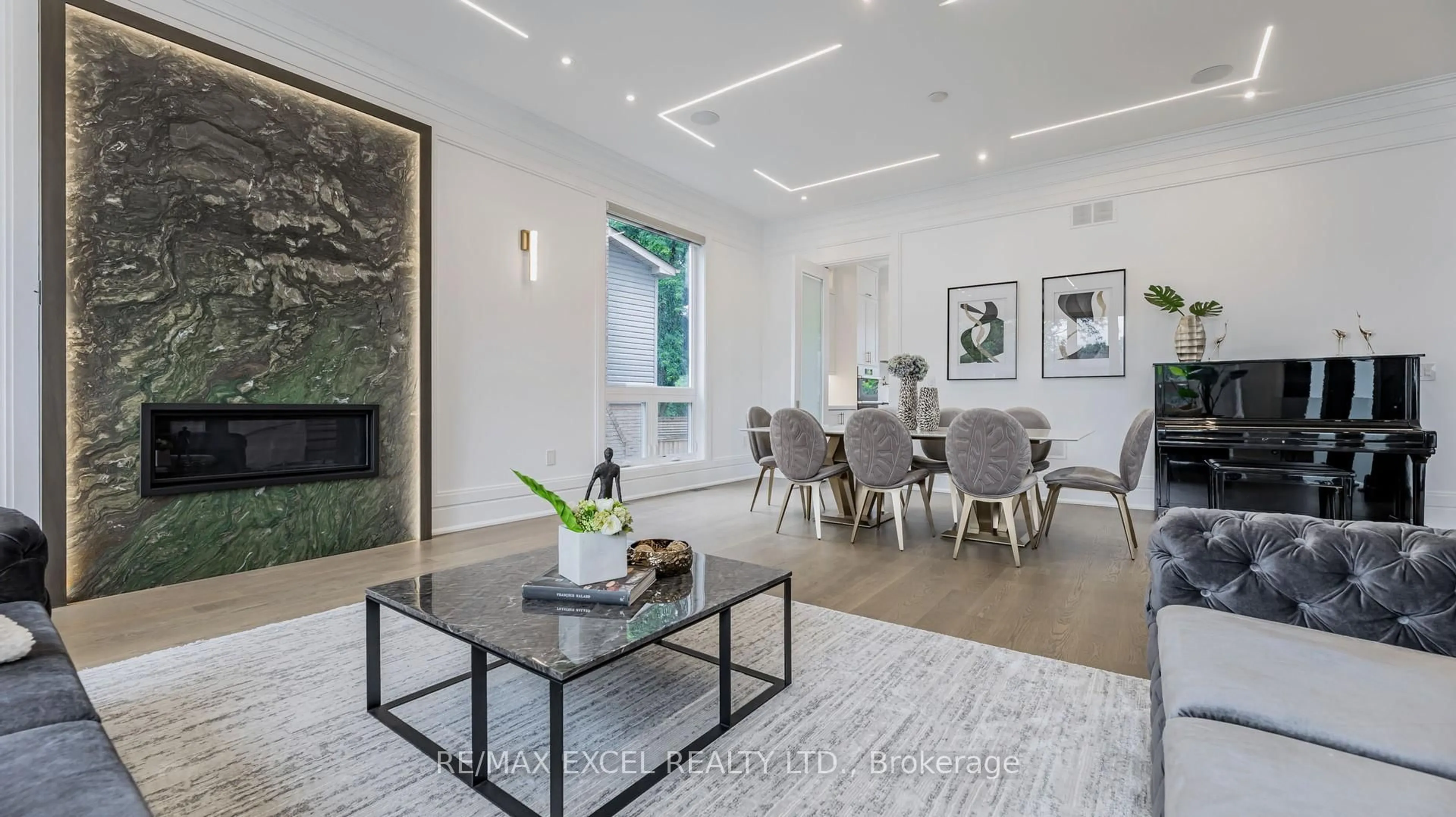 Dining room, unknown for 22 Sanderson Cres, Richmond Hill Ontario L4C 5L4