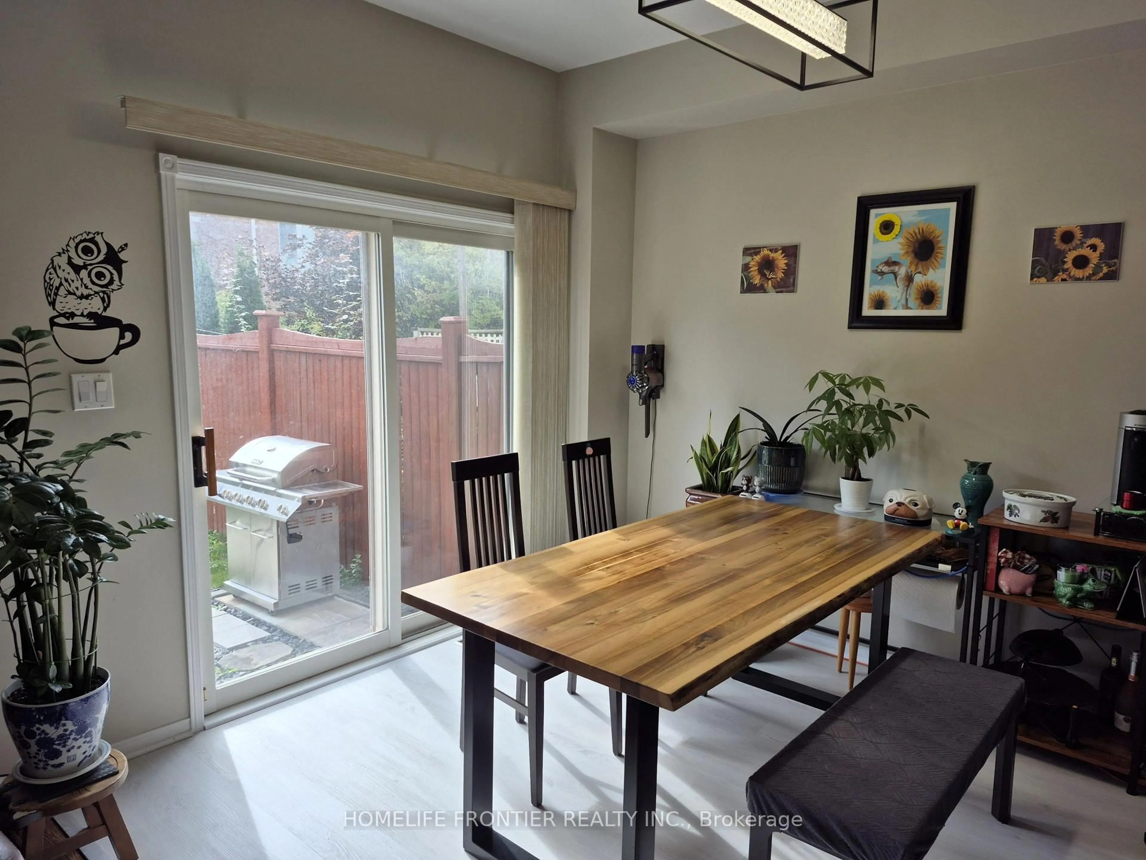 Dining room, unknown for 4 Riel Dr, Richmond Hill Ontario L4E 4W4