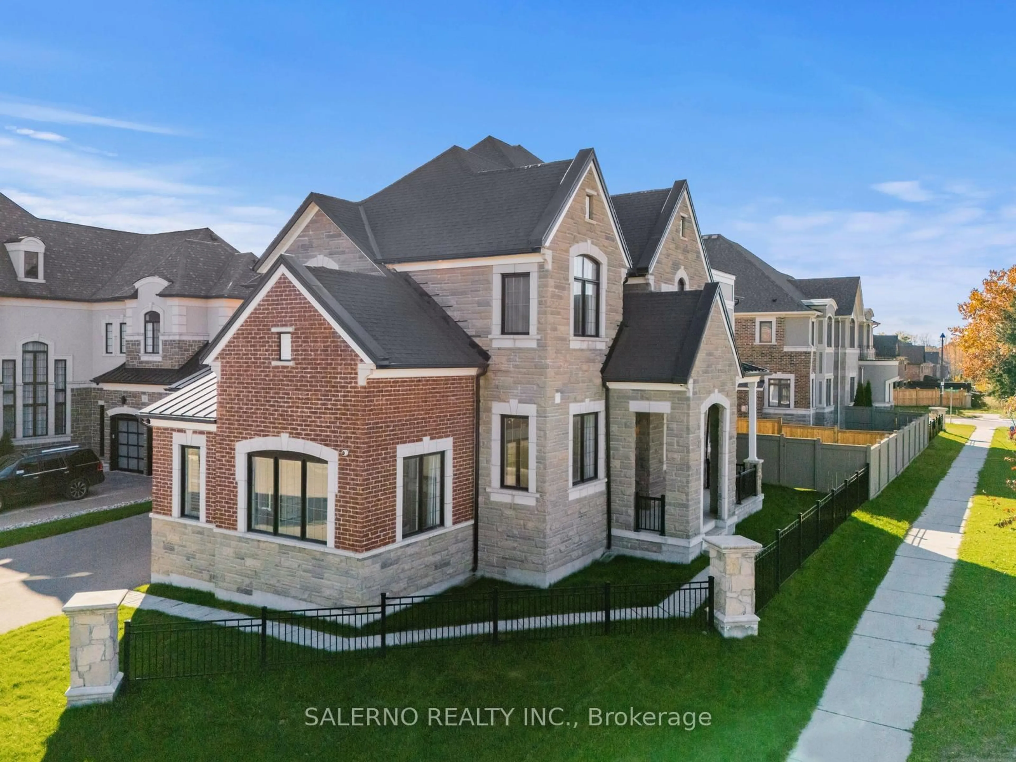 Home with brick exterior material, unknown for 10 Elmers Lane, King Ontario L7B 0P5