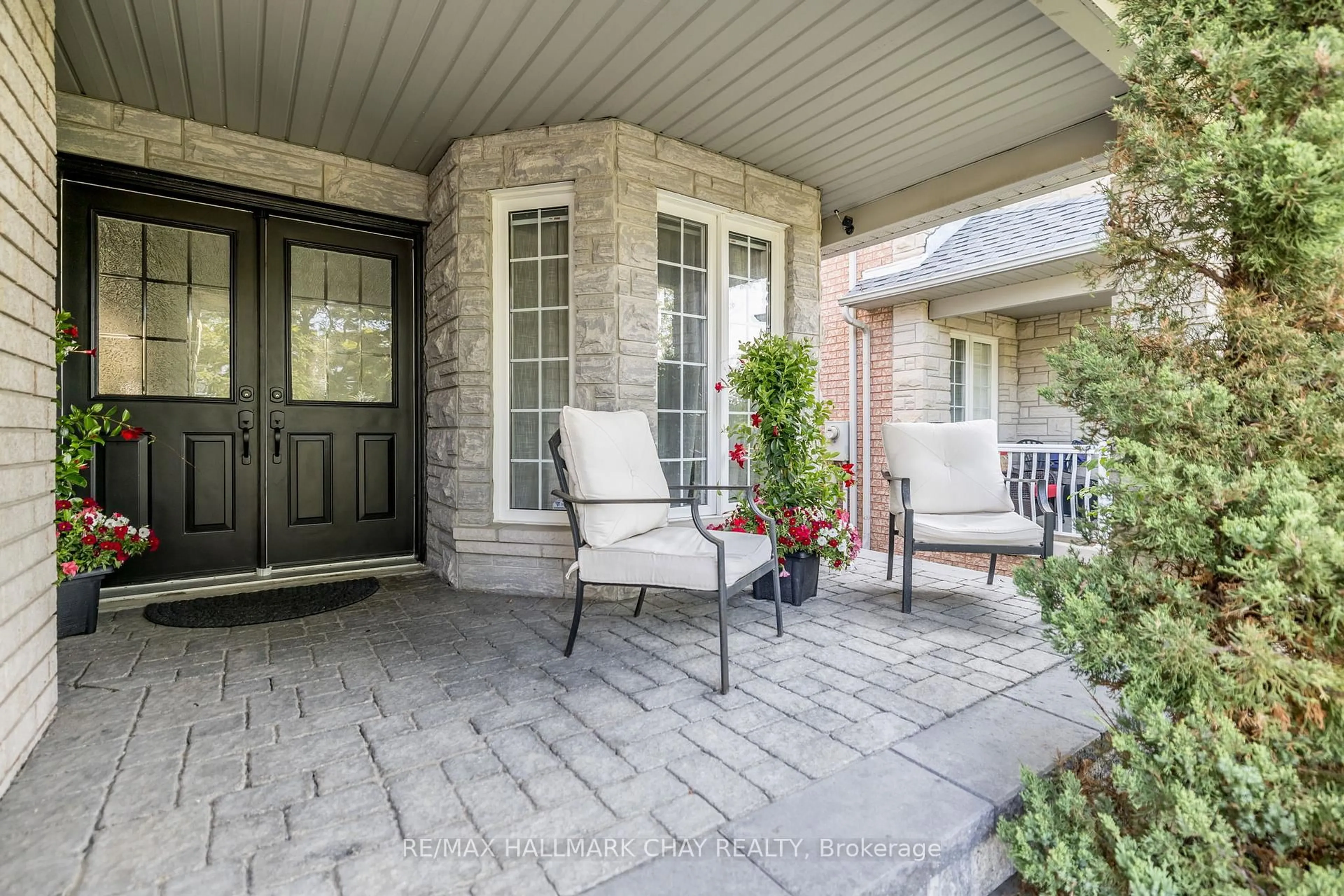 Unknown for 160 Golden Gate Circ, Vaughan Ontario L4H 1N6