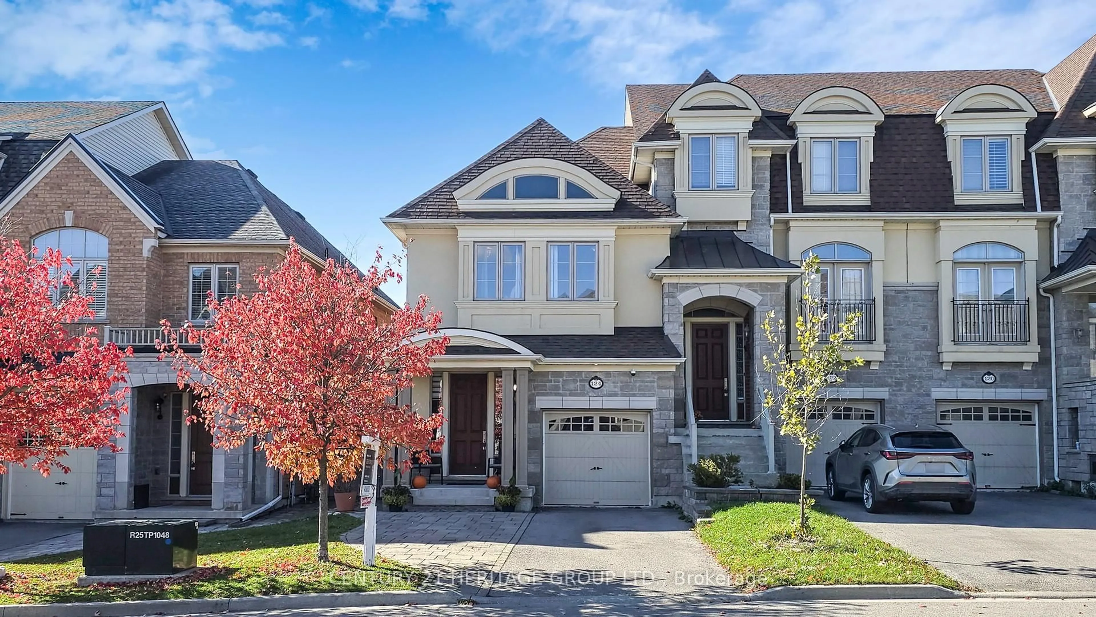 Home with brick exterior material, street for 124 Lacewood Dr, Richmond Hill Ontario L4S 0E5