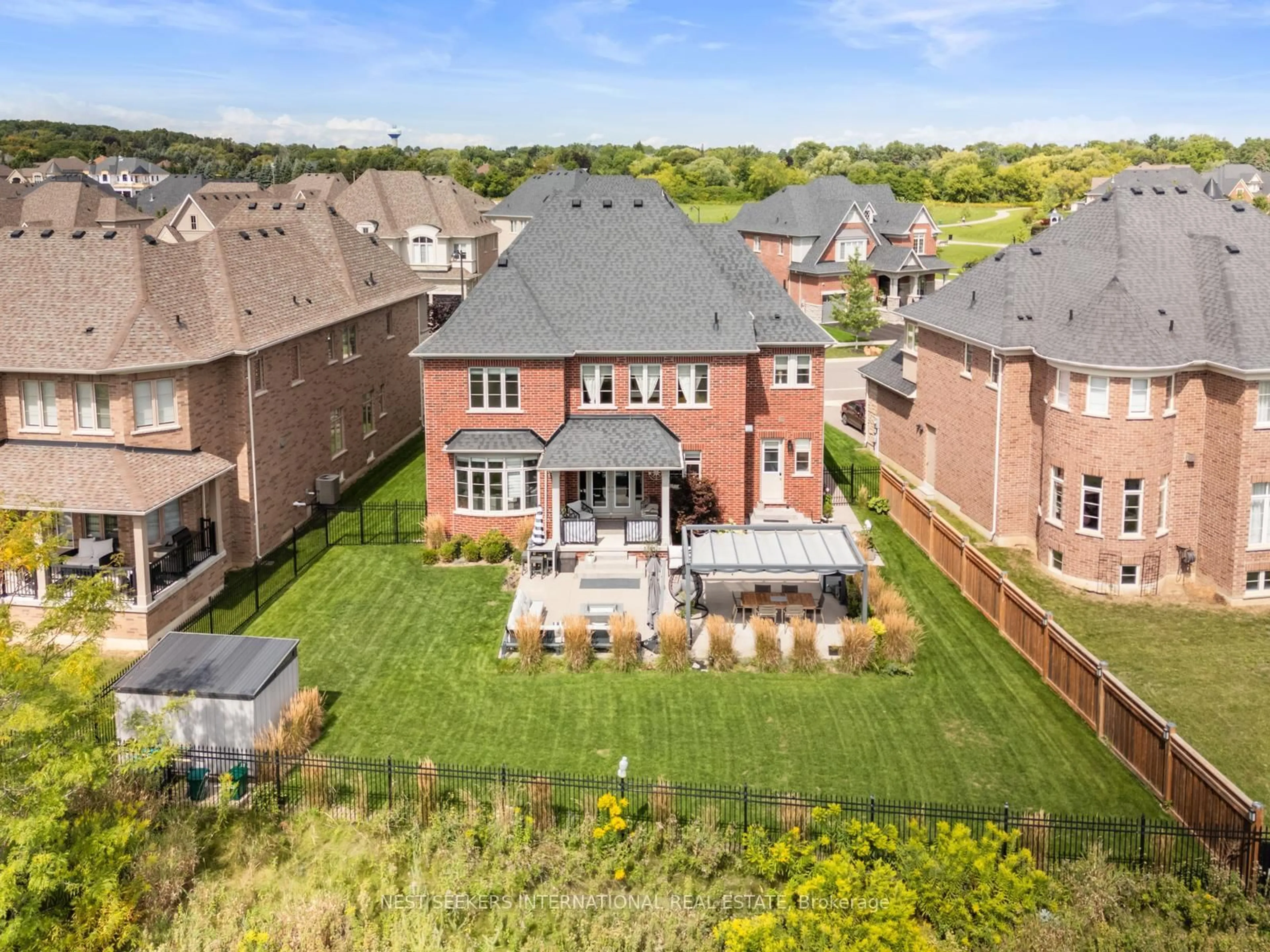 A pic from outside/outdoor area/front of a property/back of a property/a pic from drone, unknown for 9 Larkin Ave, King Ontario L7B 0N8