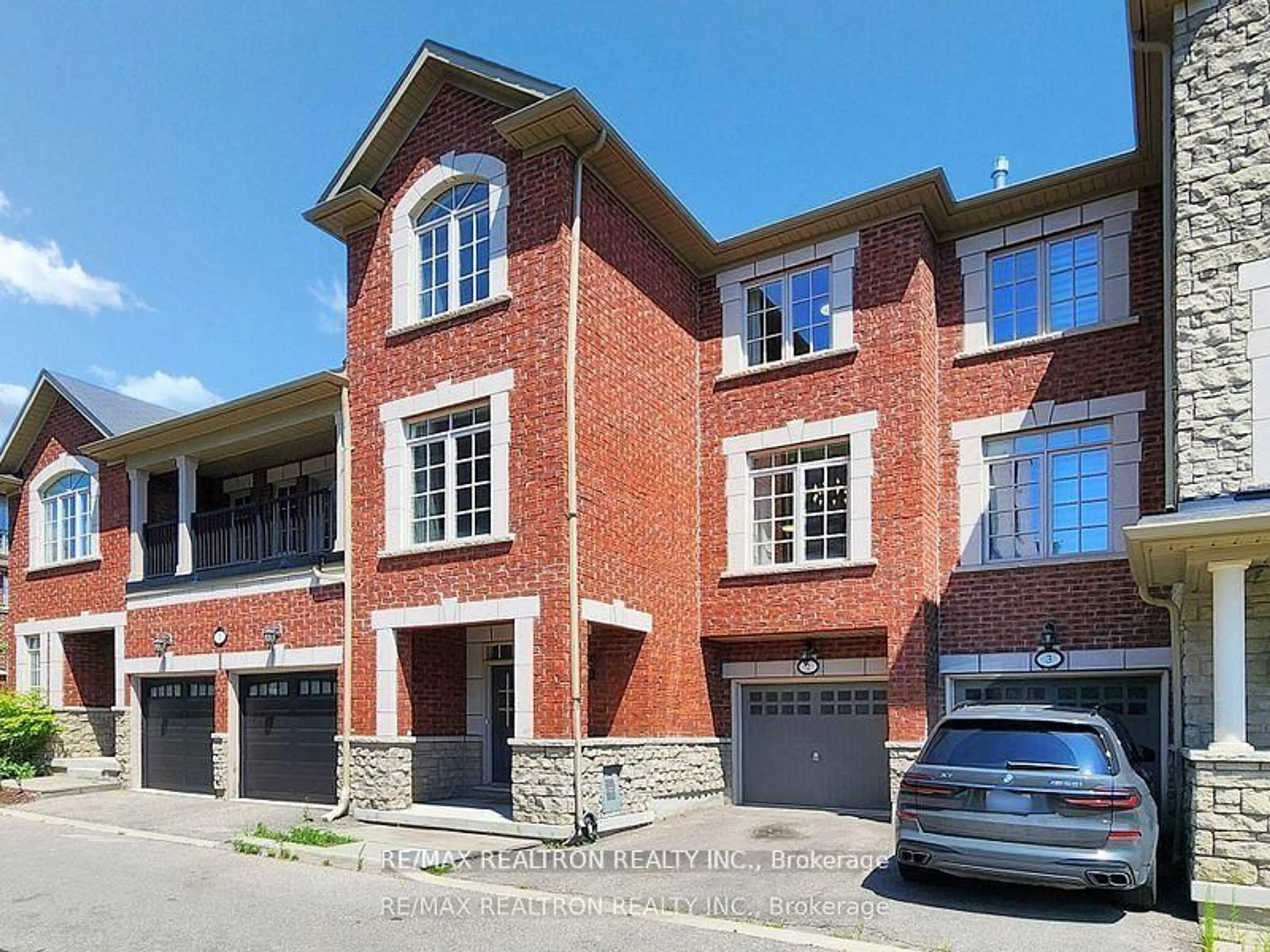 Home with brick exterior material, street for 108 Dunlop St #2, Richmond Hill Ontario L4C 0X2
