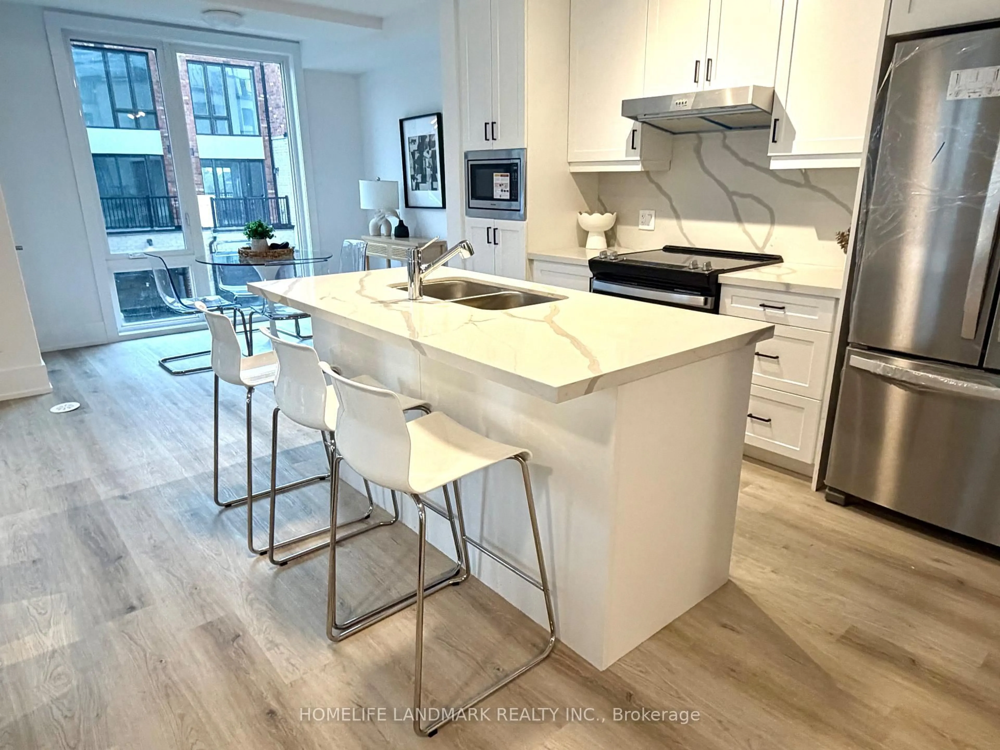 Open concept kitchen, unknown for 12 Bancroft Lane, Richmond Hill Ontario L4E 1M1