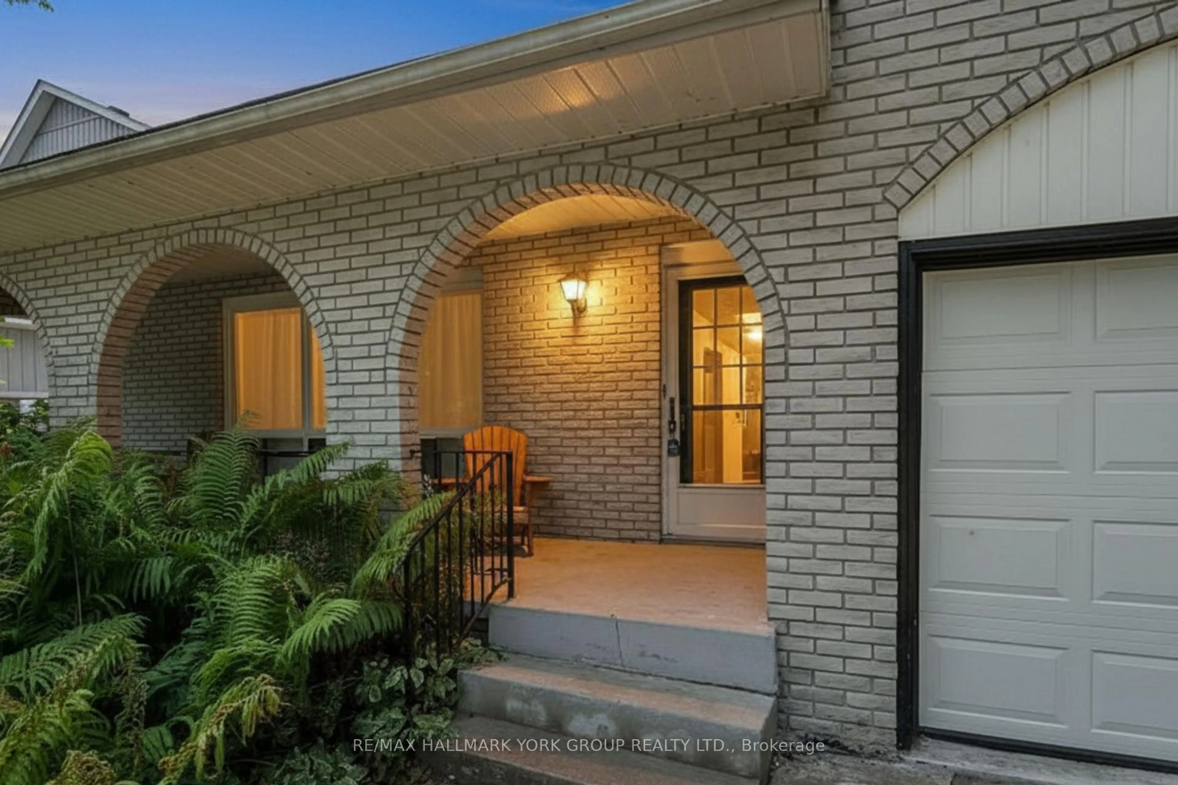 Home with brick exterior material, street for 96 Riverview Beach Rd, Georgina Ontario L0E 1N0