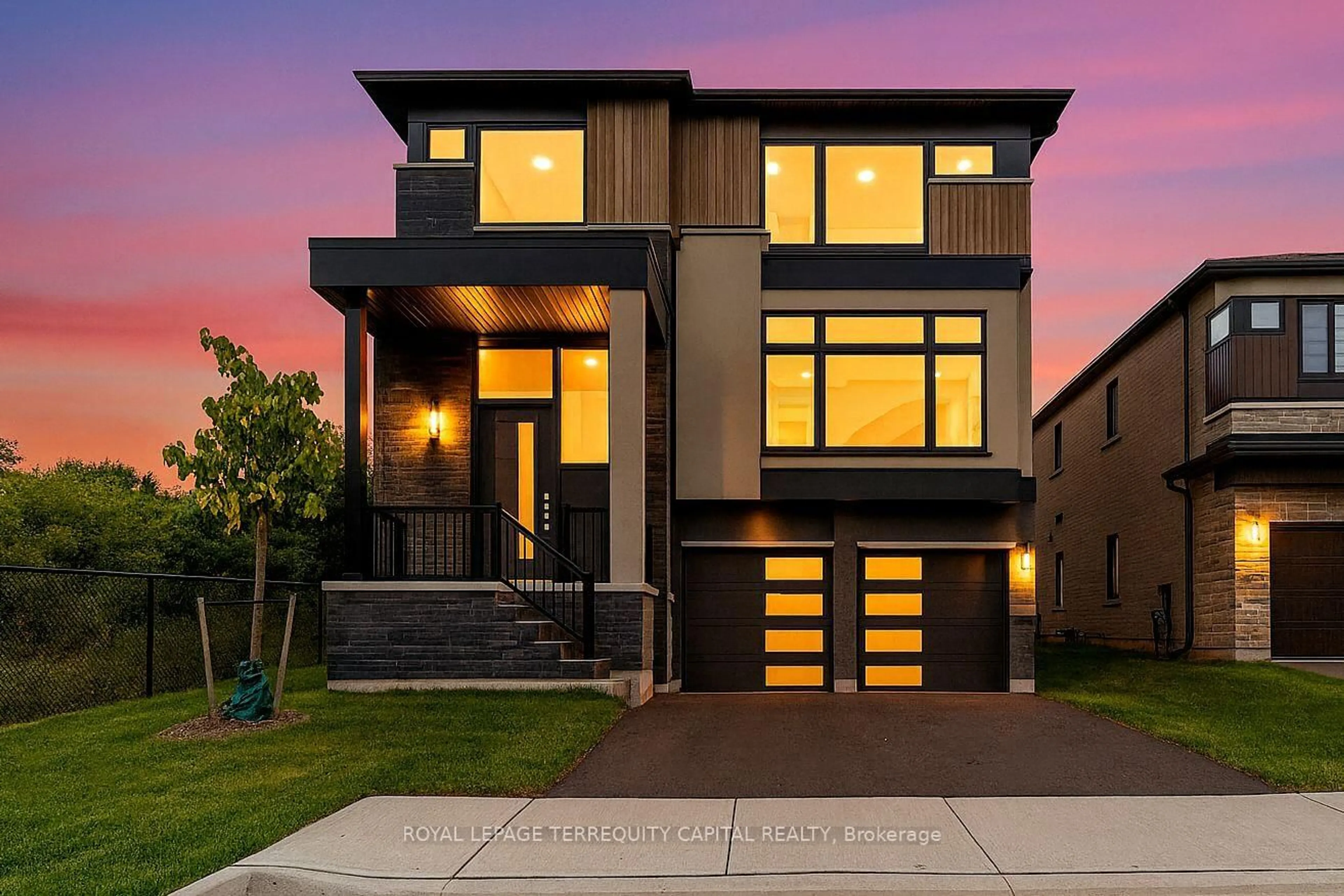 Home with brick exterior material, street for 23 Kingwood Lane, Aurora Ontario L4G 3Z7