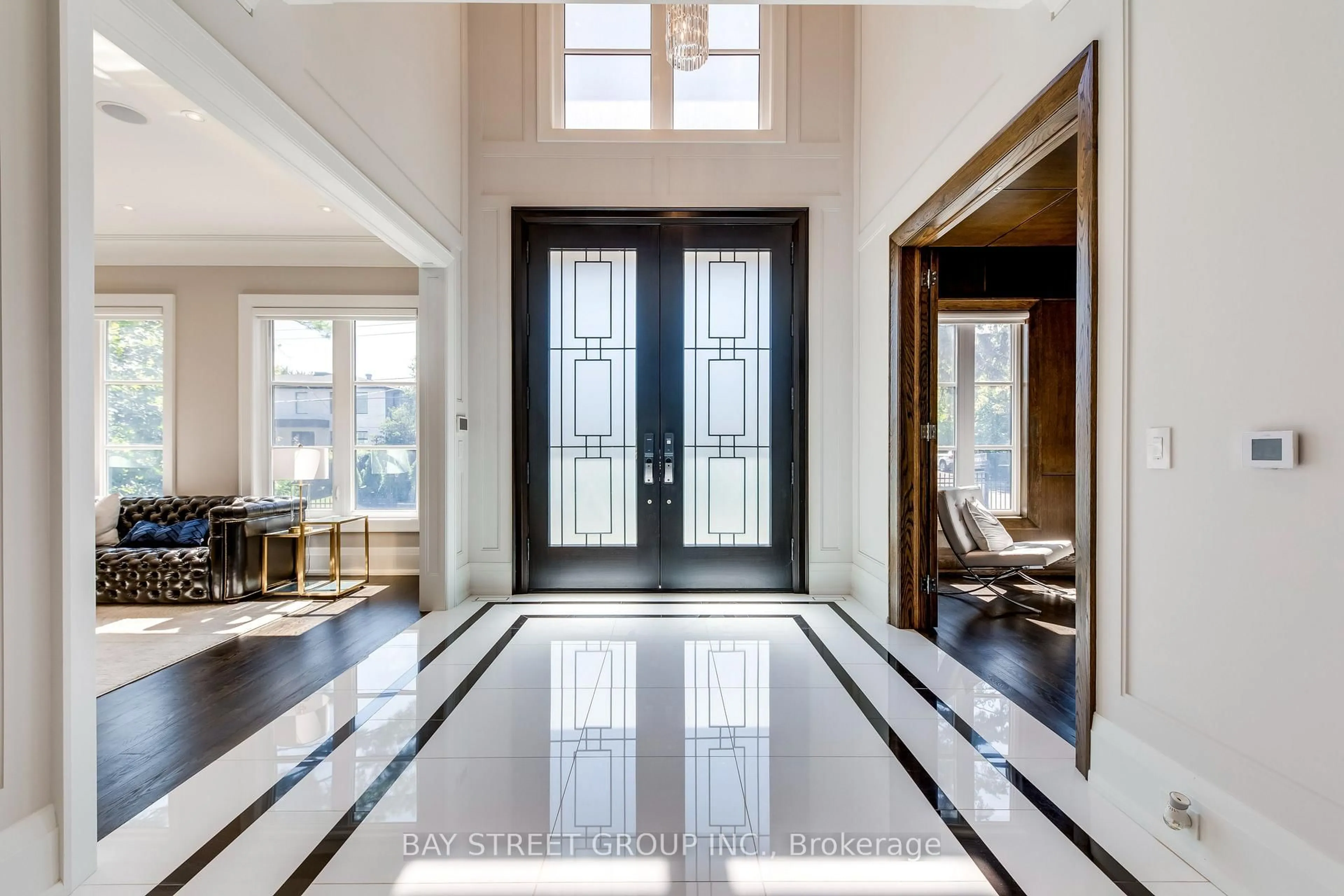 Indoor entryway for 38 Kirk Dr, Markham Ontario L3T 3L1