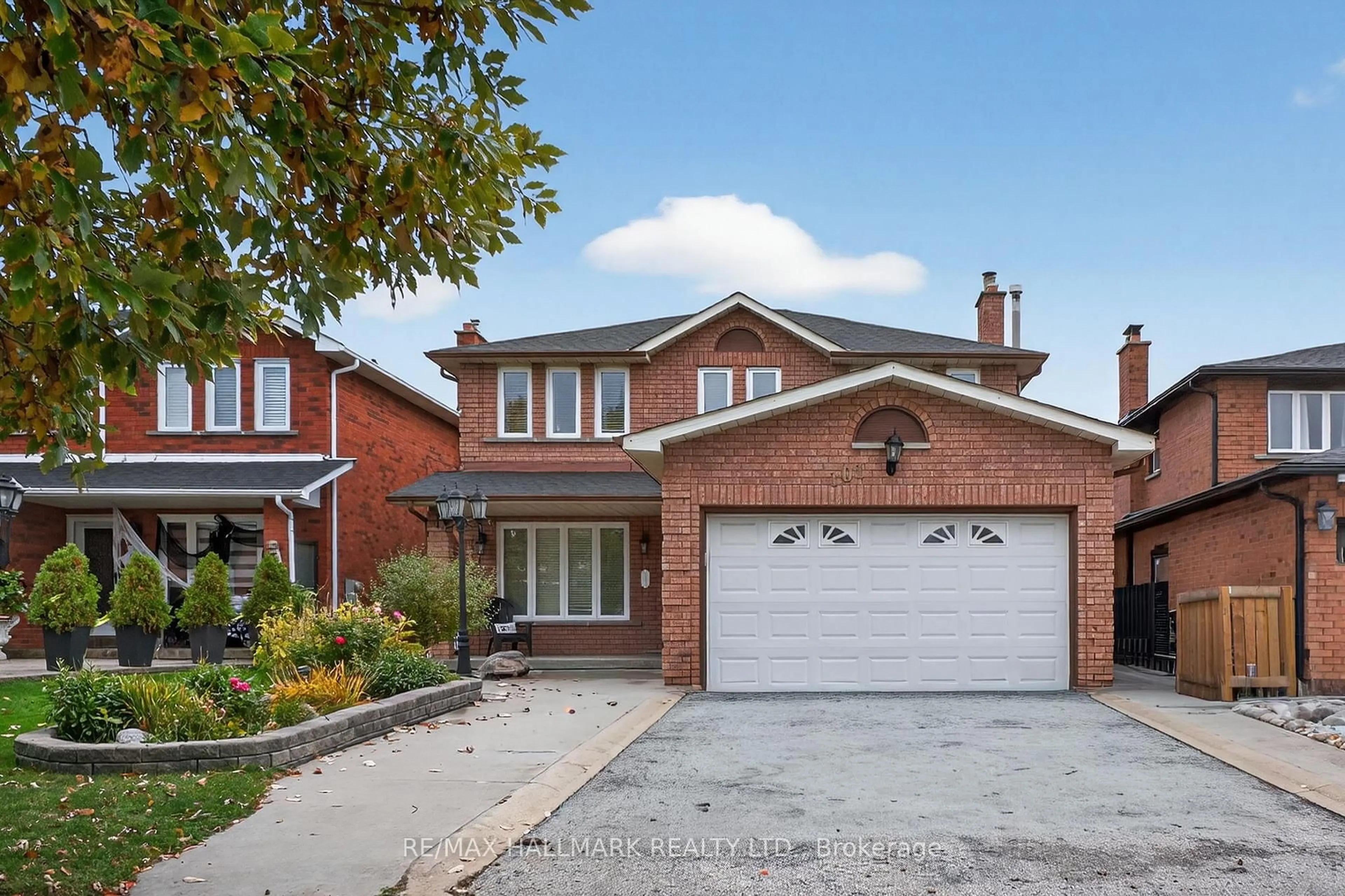 Home with brick exterior material, street for 101 Embassy Dr, Vaughan Ontario L4L 5A8