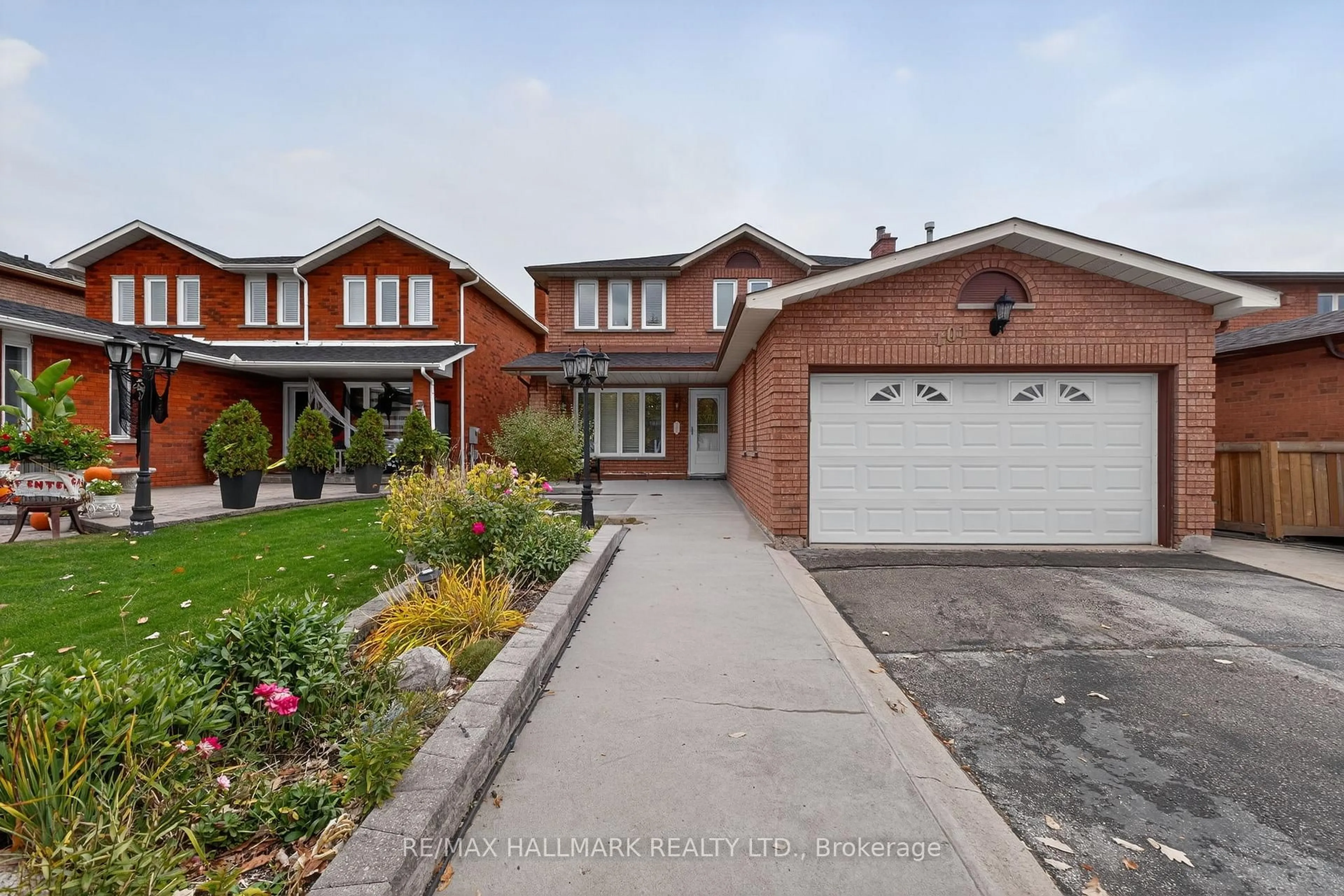 Home with brick exterior material, street for 101 Embassy Dr, Vaughan Ontario L4L 5A8