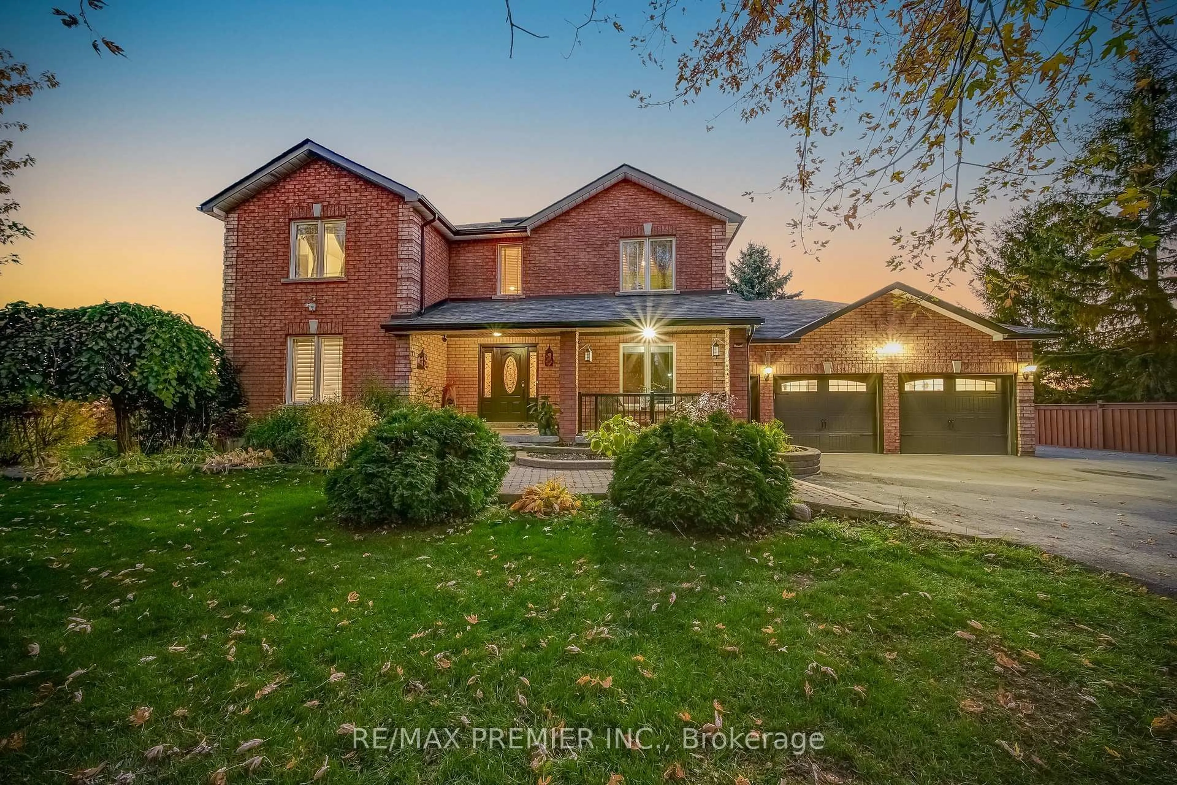 Home with brick exterior material, unknown for 6548 10th Line, Essa Ontario L0L 2N0