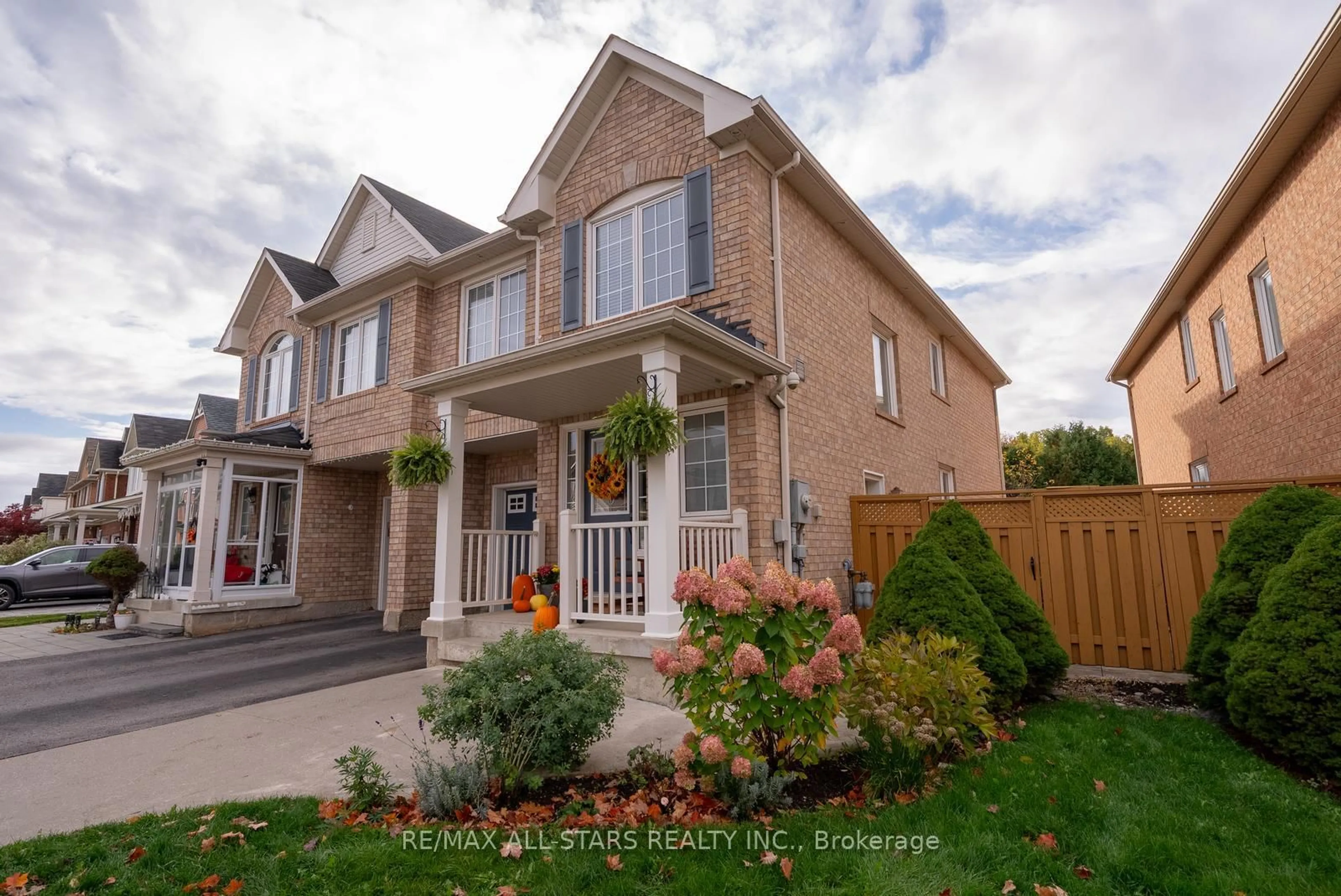 Home with brick exterior material, street for 177 Dougherty Cres, Whitchurch-Stouffville Ontario L4A 0A6