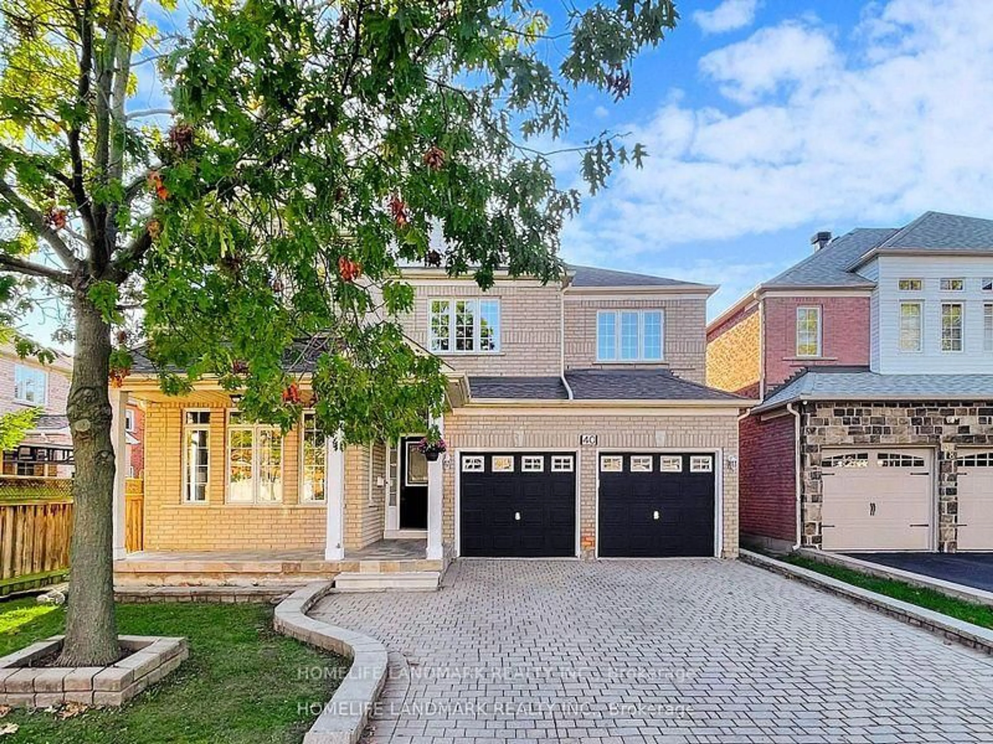 Home with brick exterior material, street for 40 Belgrave Sq, Markham Ontario L6C 2T6