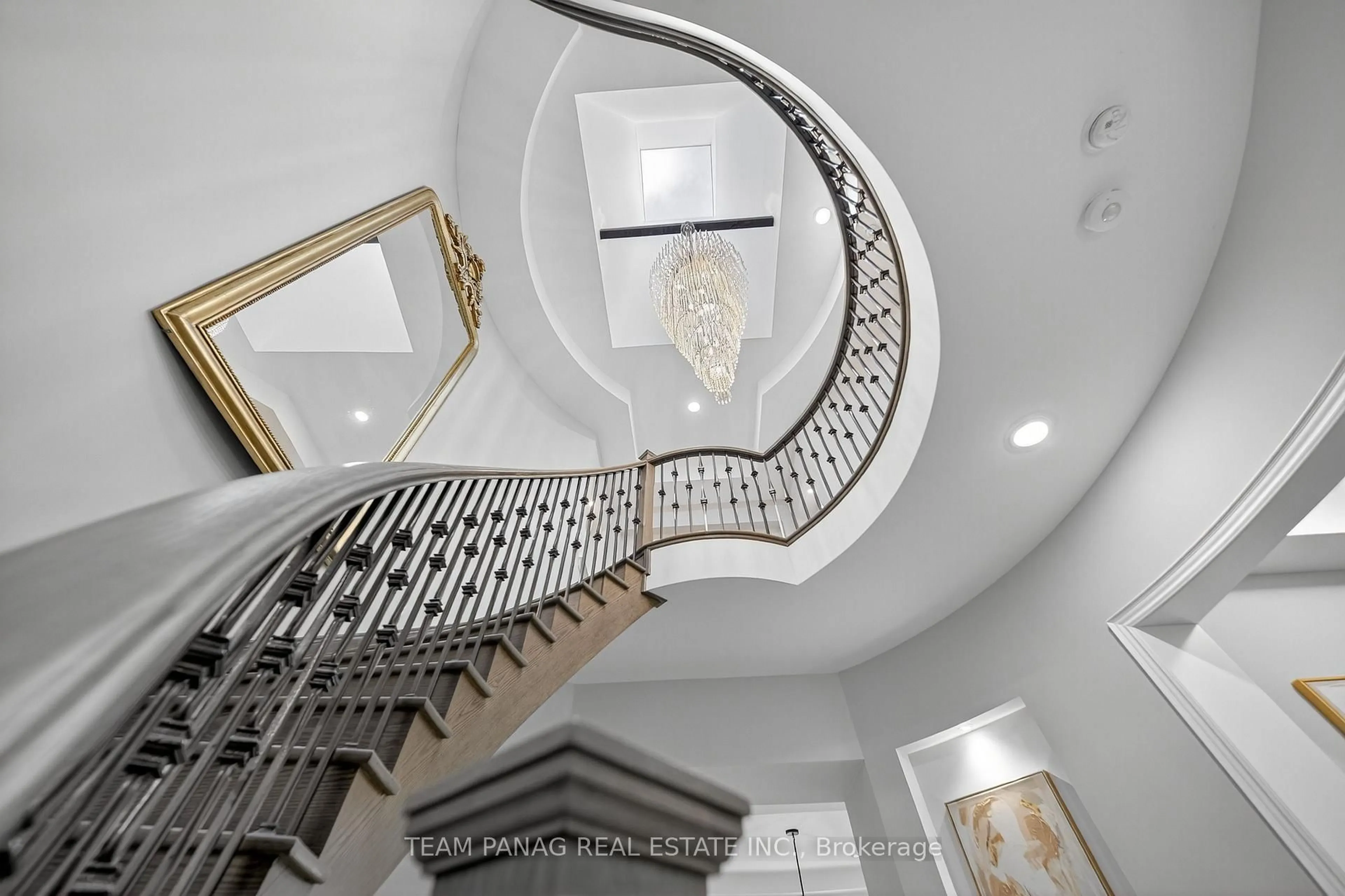 Stairs for 71 Nave St, Vaughan Ontario L4H 3N5