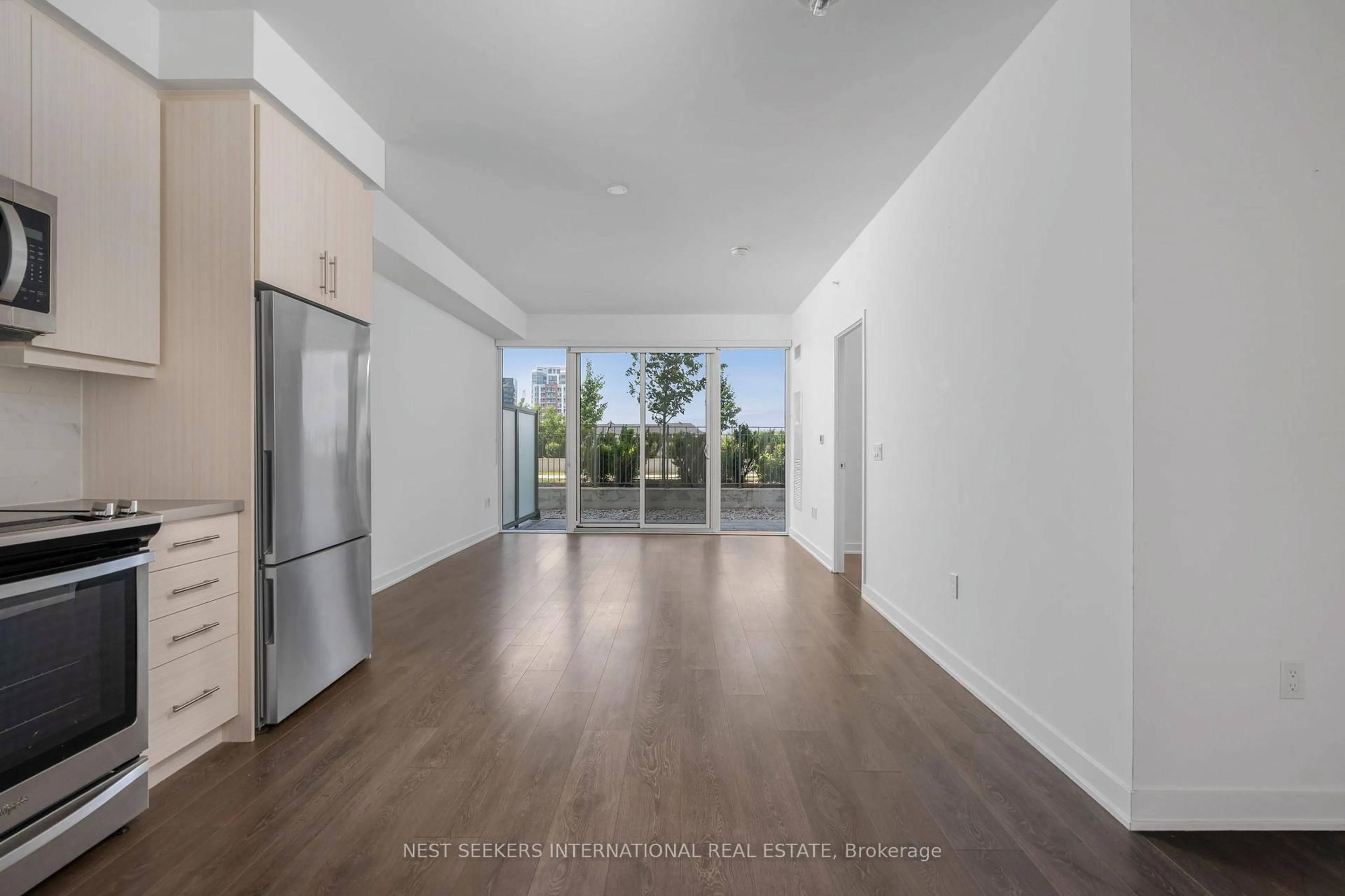 Unknown for 85 Oneida Cres #303, Richmond Hill Ontario L4B 0H4