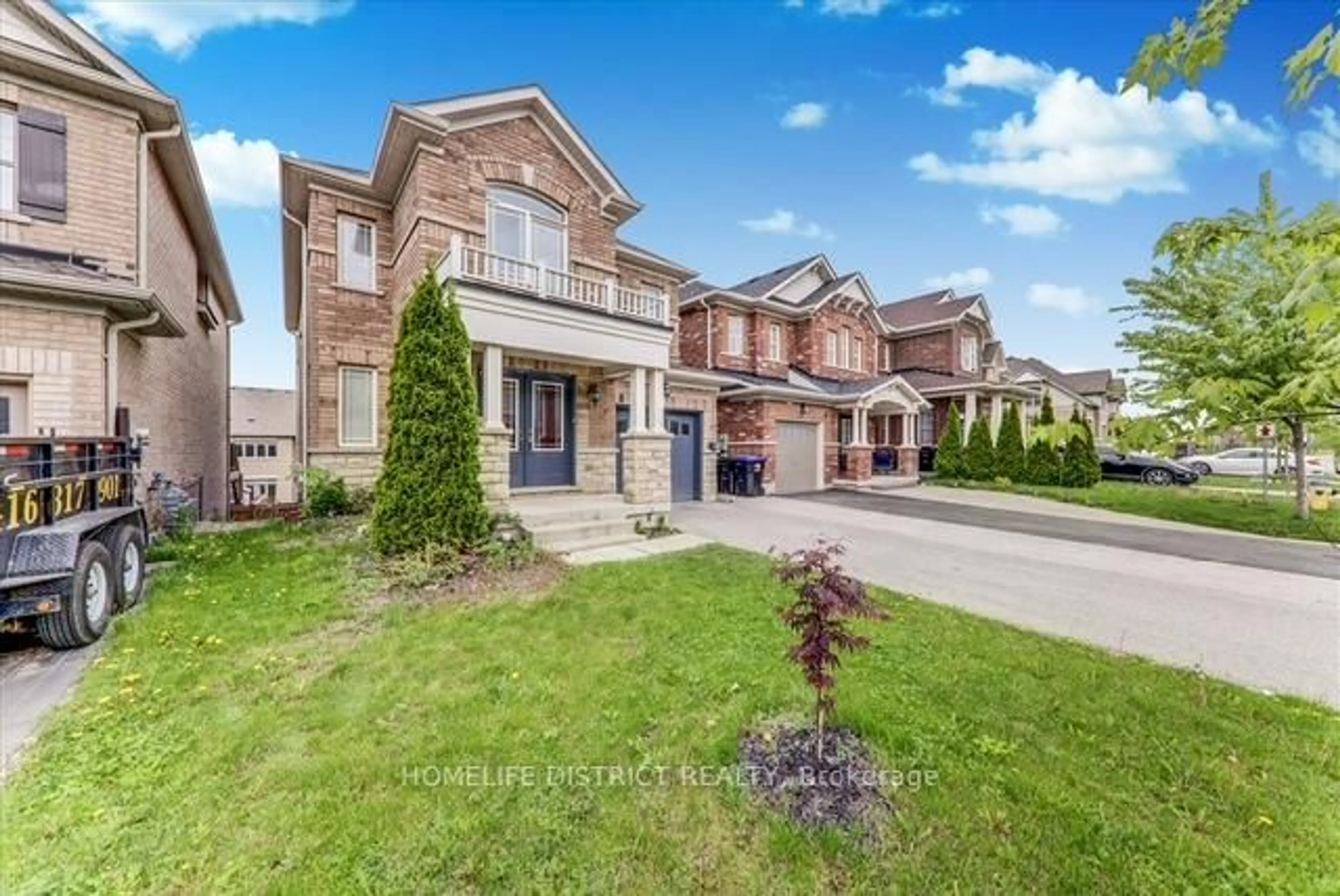 Home with brick exterior material, street for 8 Cherry Lane, New Tecumseth Ontario L0L 1L0