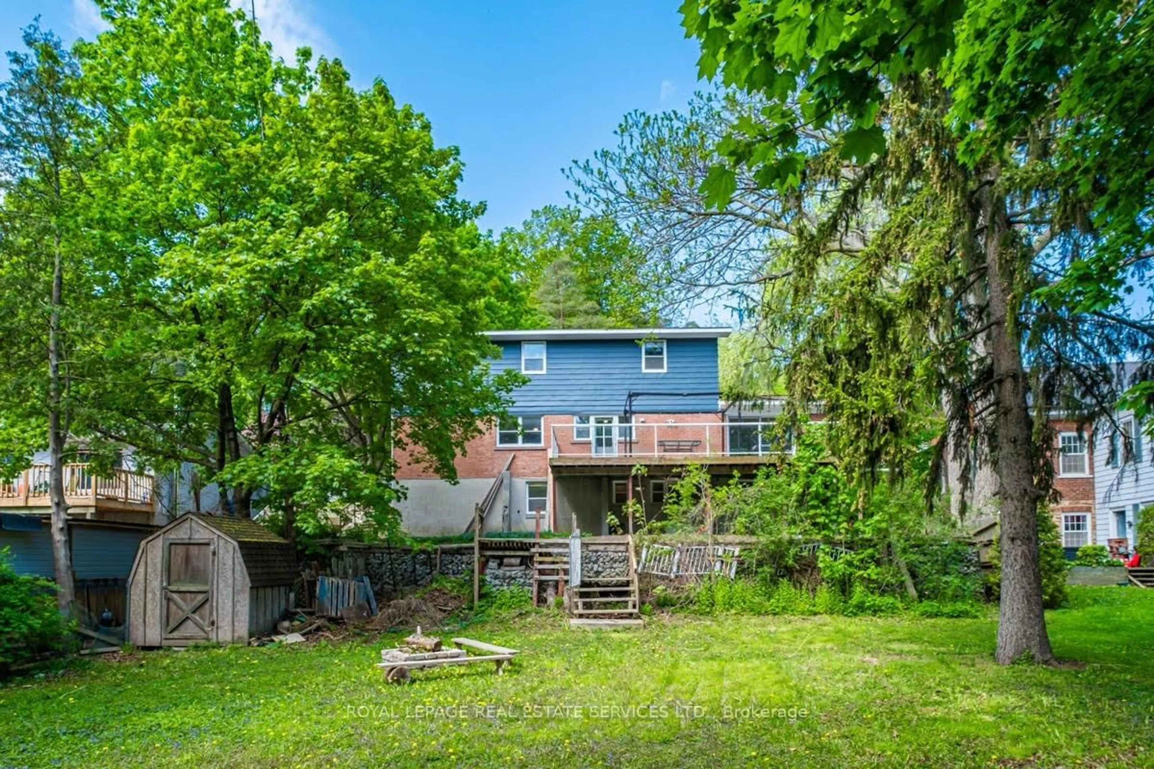 A pic from outside/outdoor area/front of a property/back of a property/a pic from drone, water/lake/river/ocean view for 65 Wallace St, Vaughan Ontario L4L 2P2