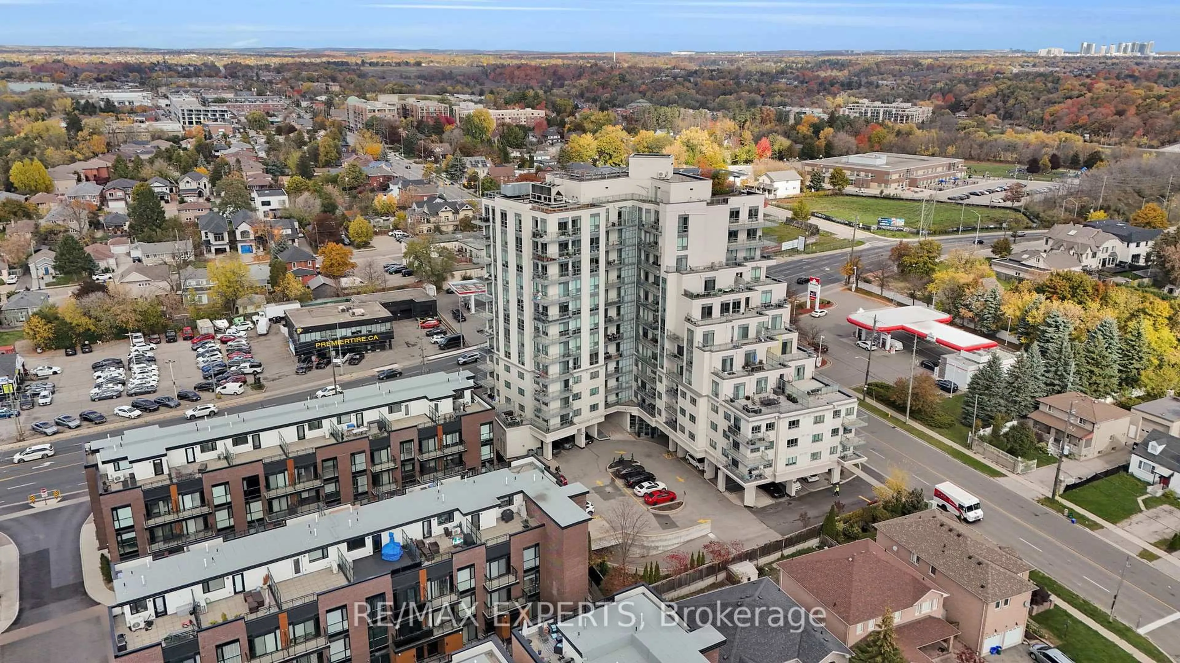A pic from outside/outdoor area/front of a property/back of a property/a pic from drone, city buildings view from balcony for 7730 Kipling Ave #205, Vaughan Ontario L4L 1Y9