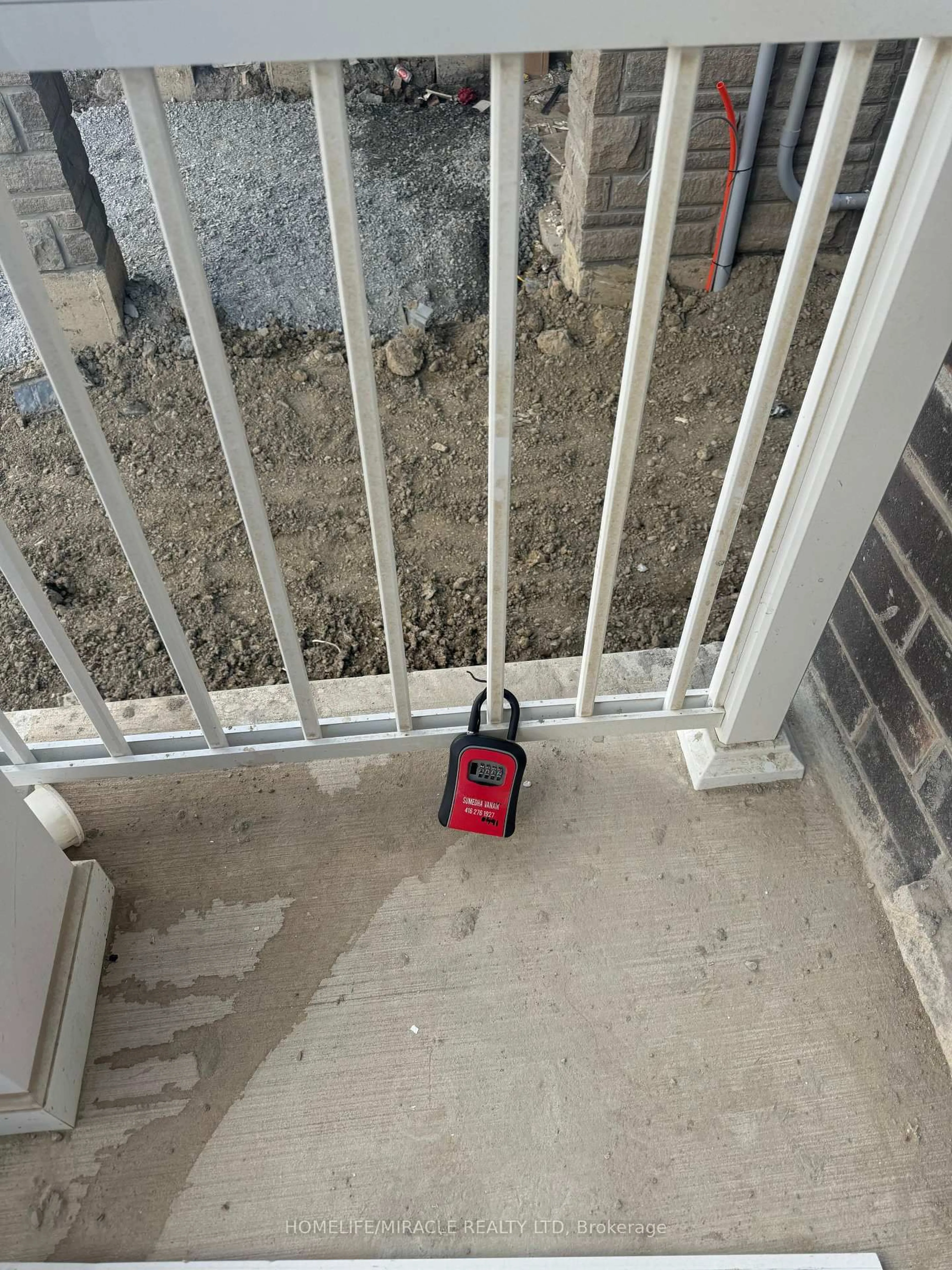 Balcony in the apartment, unknown for 151 Seguin St #Blk B-1, Richmond Hill Ontario L4E 2Y9