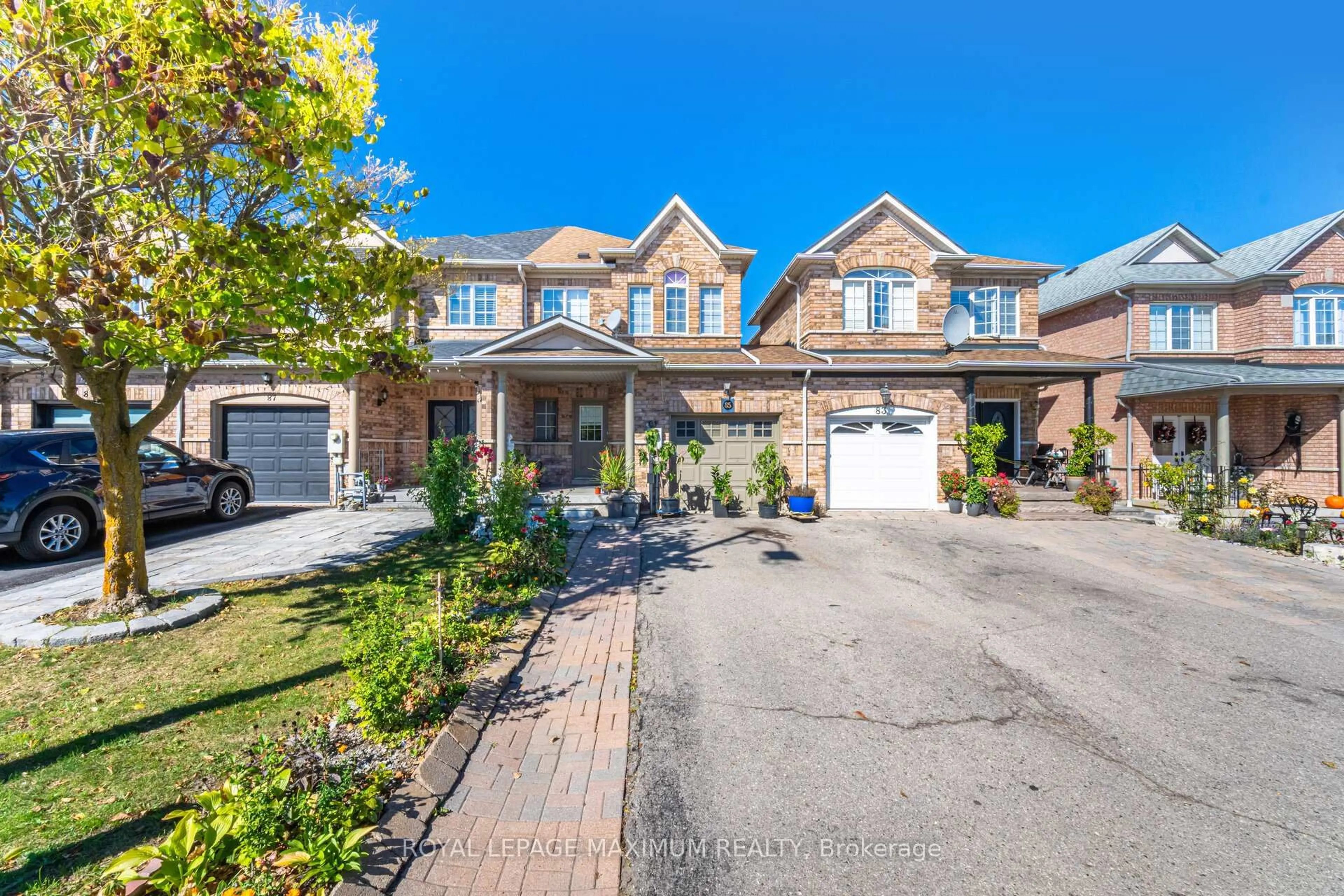 Home with brick exterior material, street for 85 Ronan Cres, Vaughan Ontario L4H 2J6