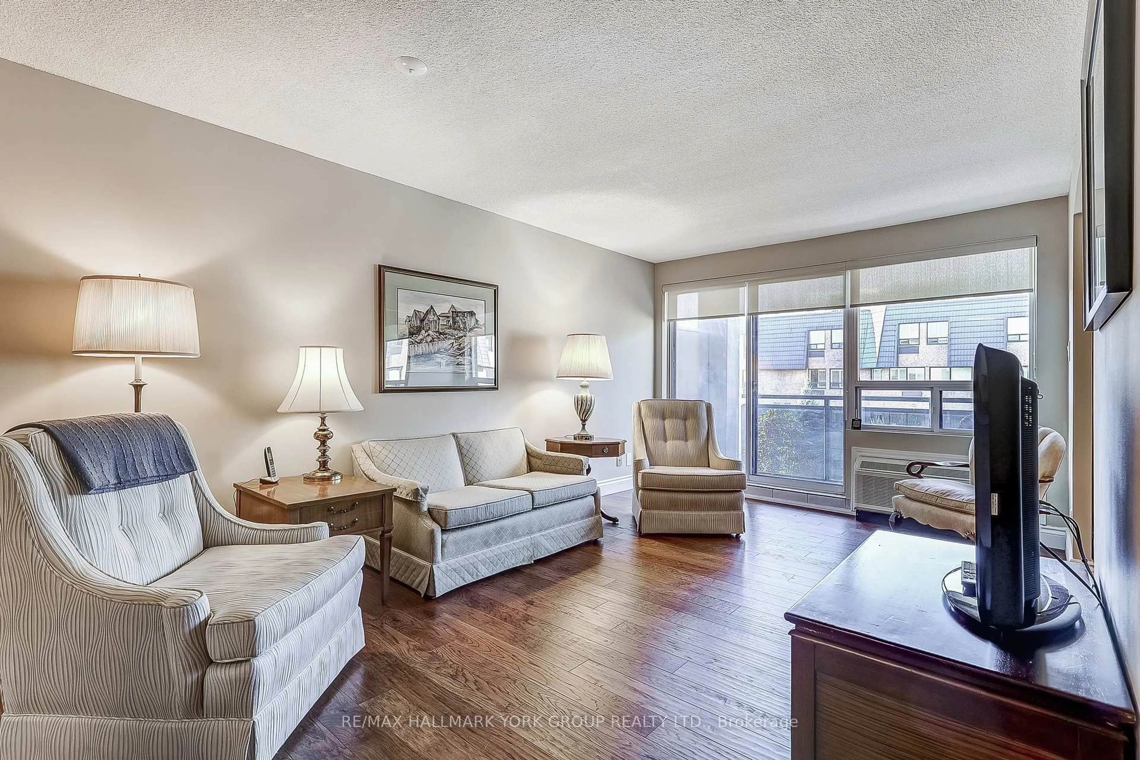 Living room with furniture, unknown for 155 Main St #308, Newmarket Ontario L3Y 8C2