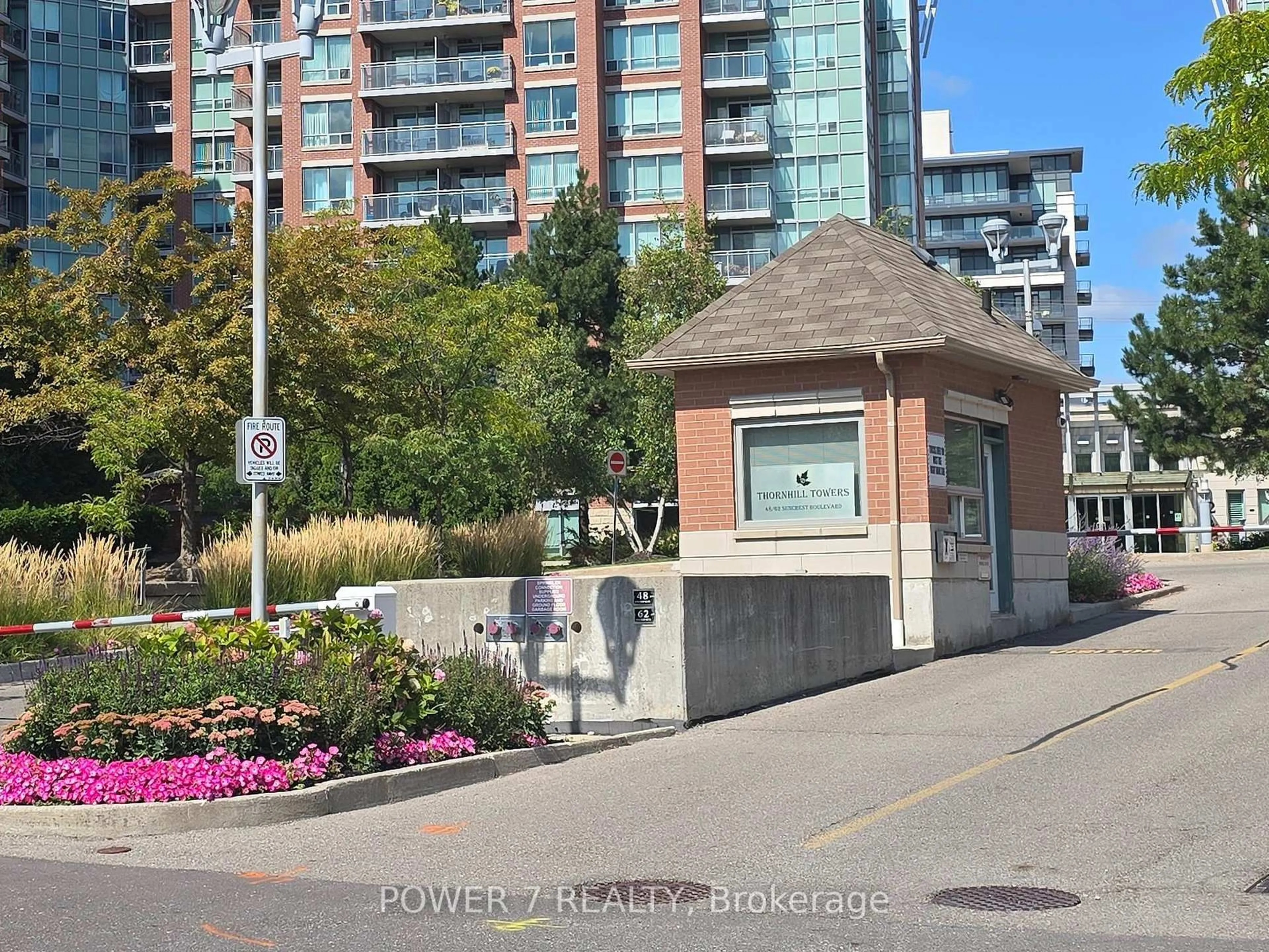 Indoor foyer for 48 Suncrest Blvd #618, Markham Ontario L3T 7Y5