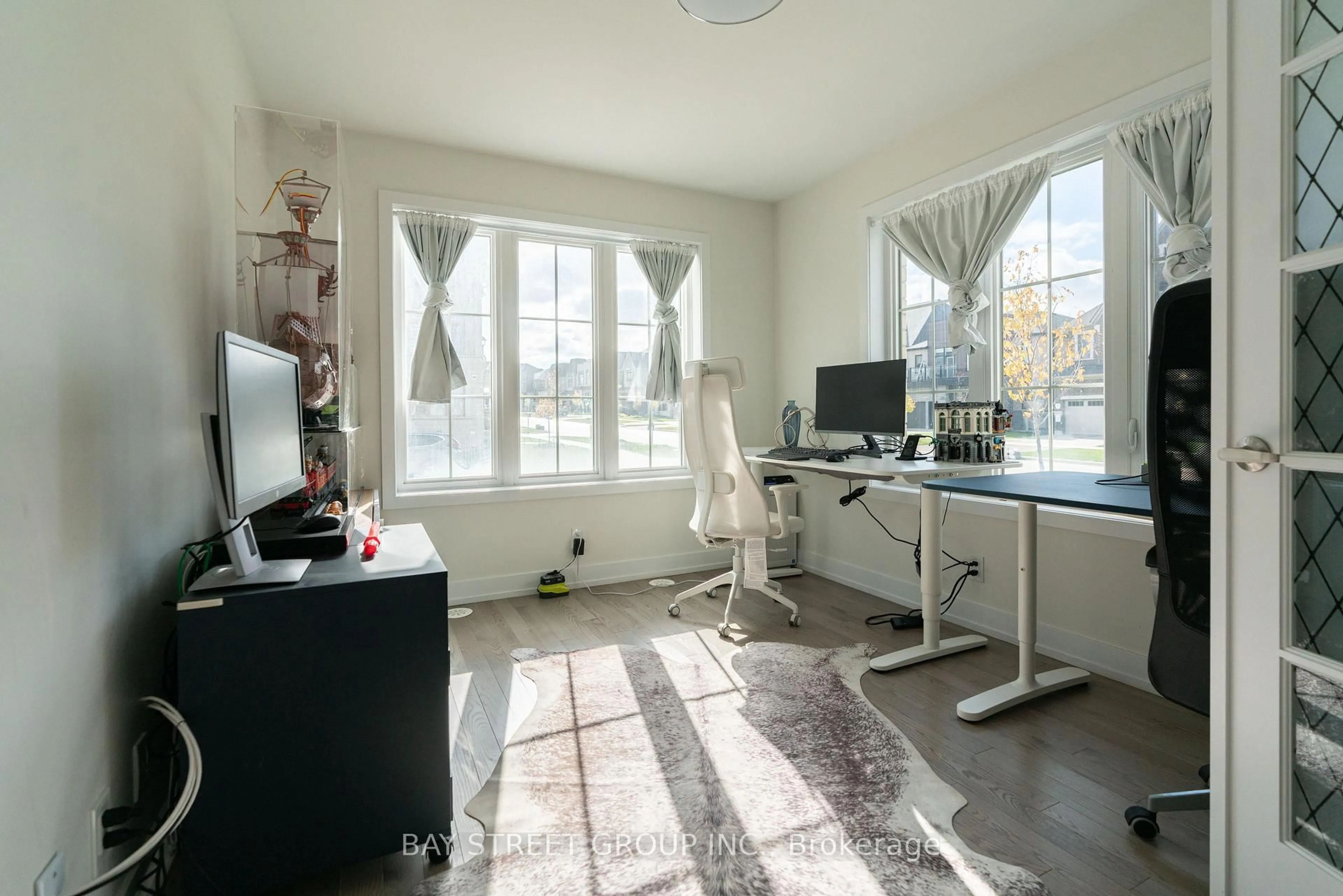 A pic of a room for 2 William Shearn Cres, Markham Ontario L6C 3J3
