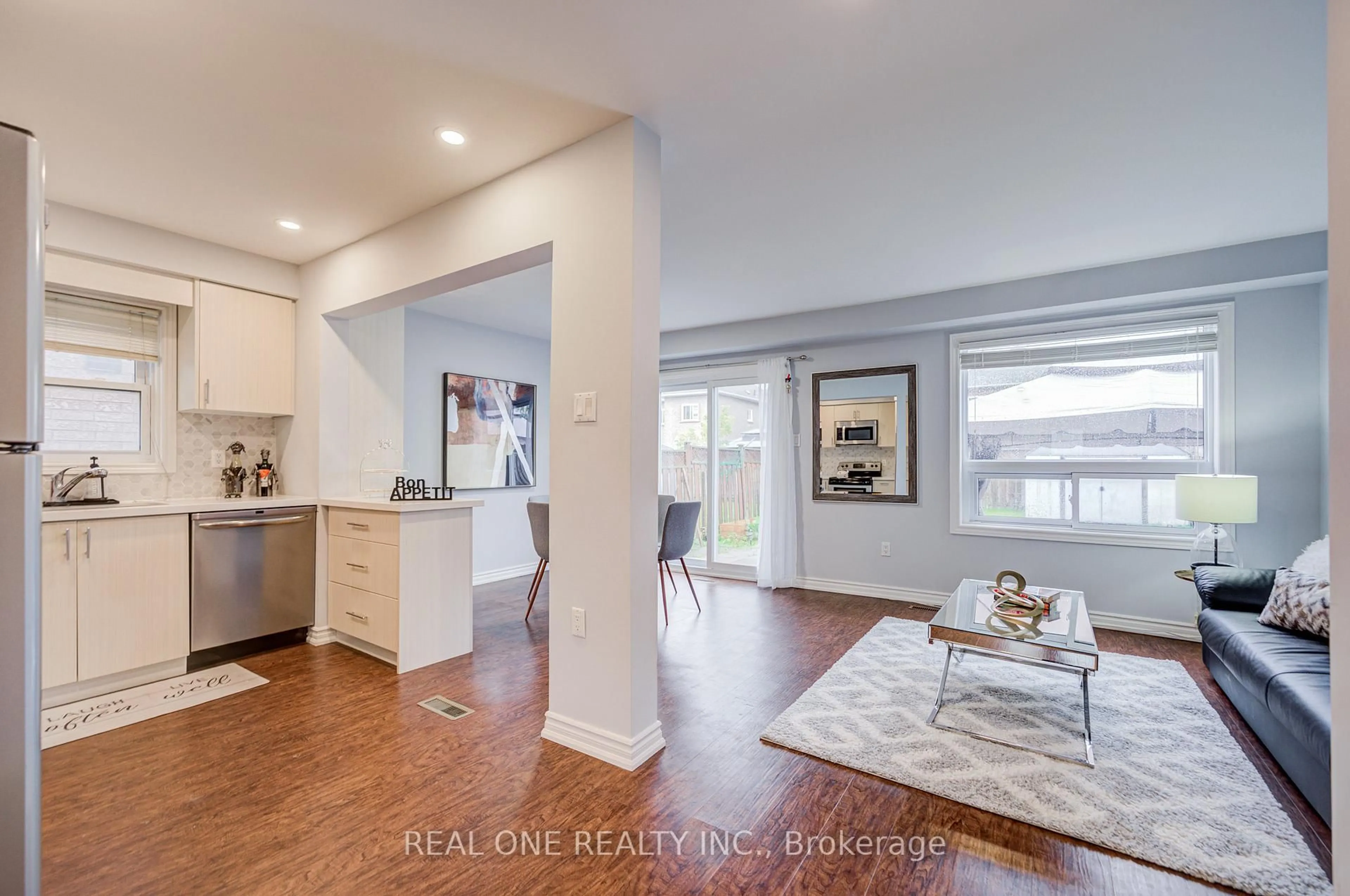 Open concept kitchen, unknown for 178 Hawker Rd, Vaughan Ontario L6A 2J6