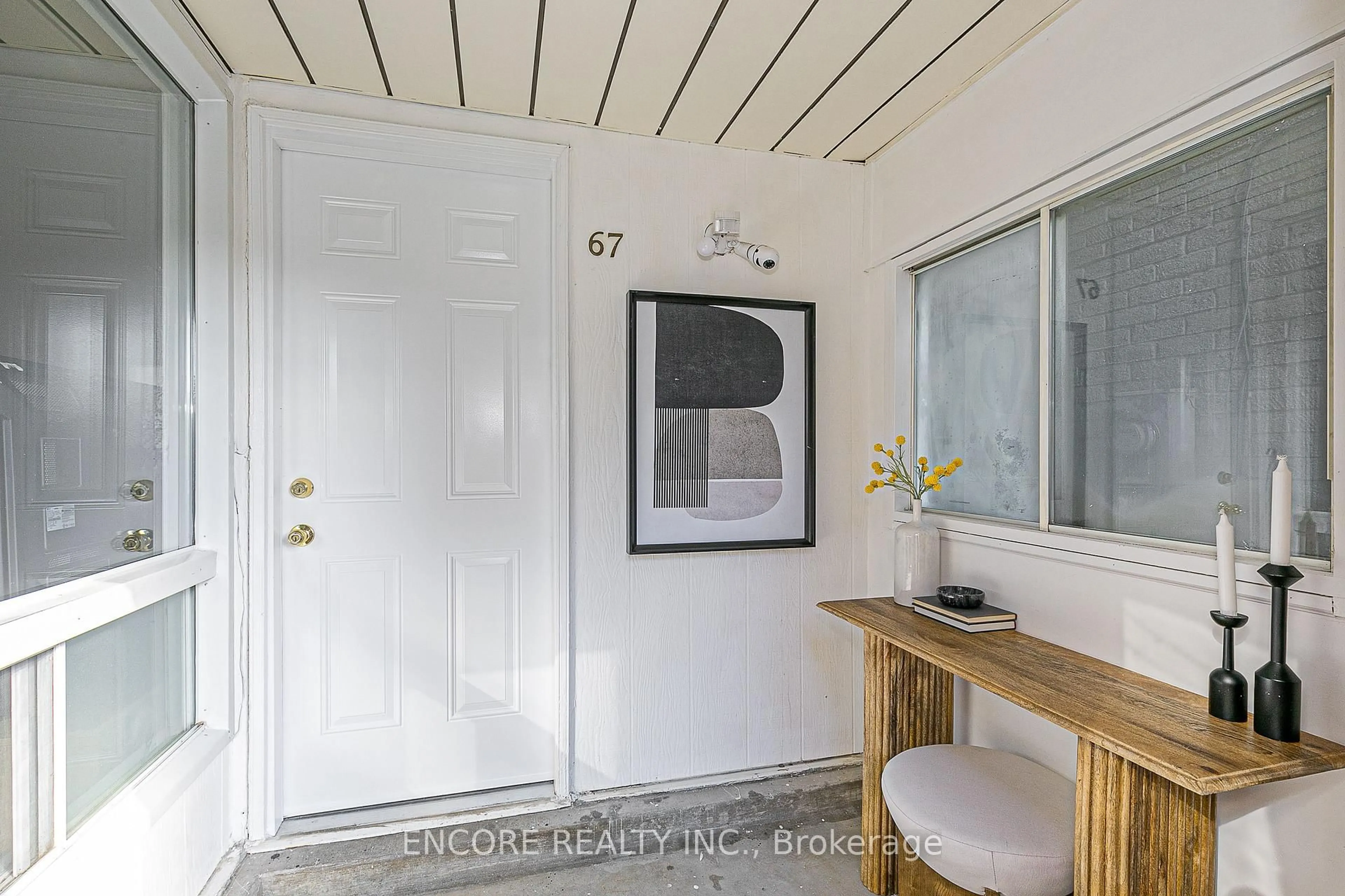 Indoor entryway for 67 Cottsmore Cres, Markham Ontario L3R 3X8