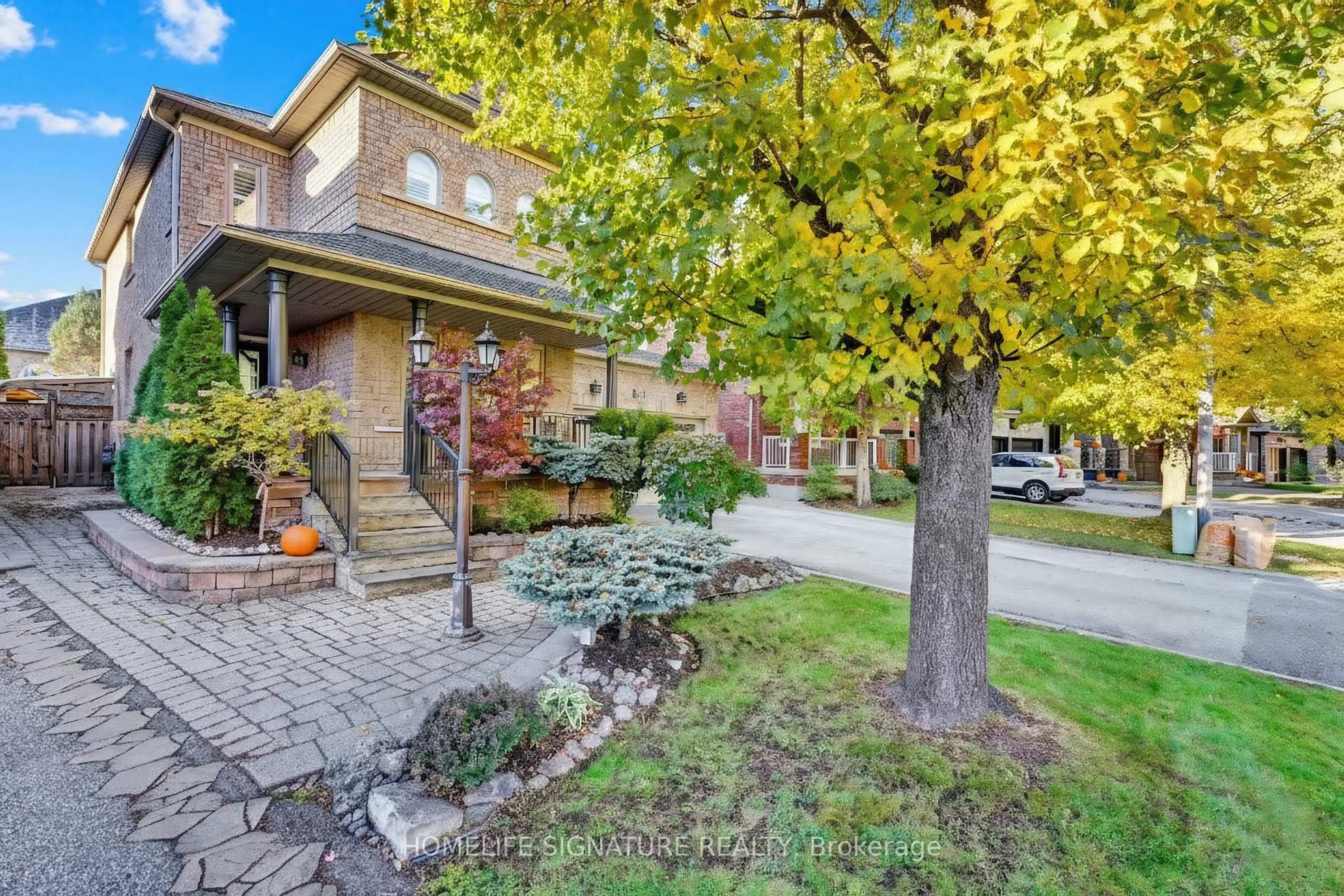 Patio, street for 83 Marbella Rd, Vaughan Ontario L4H 1M3