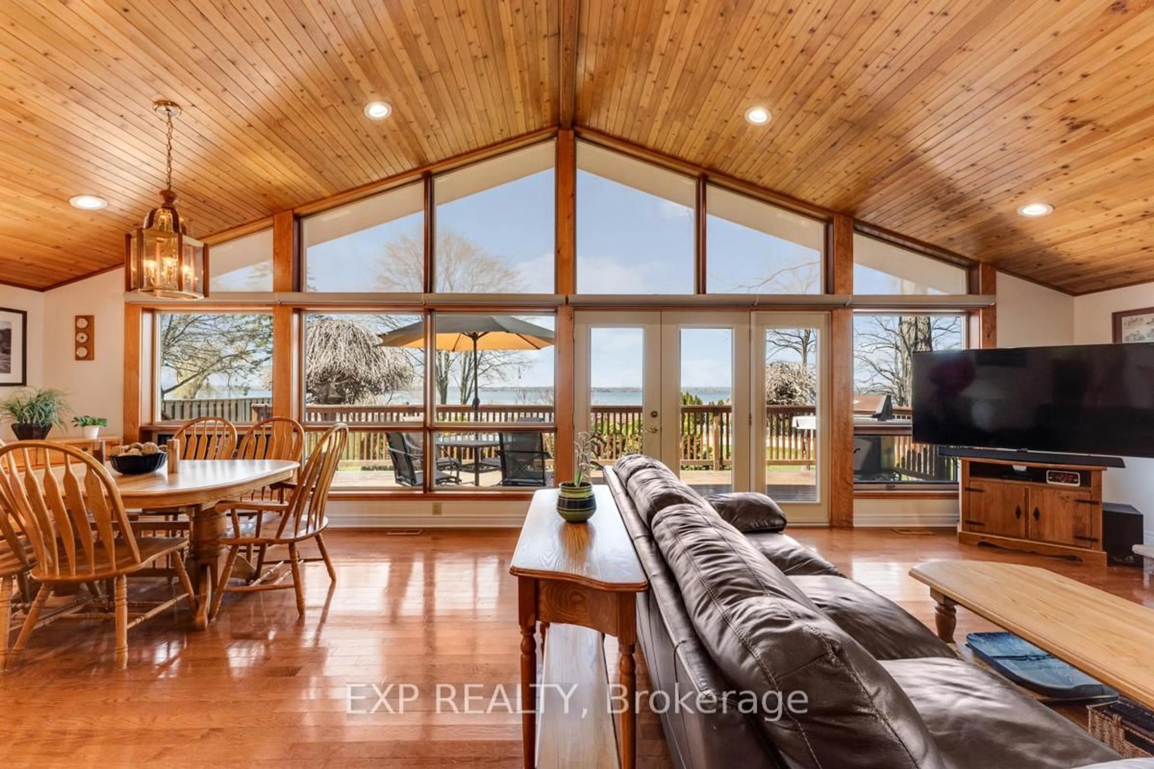 Unknown for 229 Lake Dr, Georgina Ontario L4P 3C8