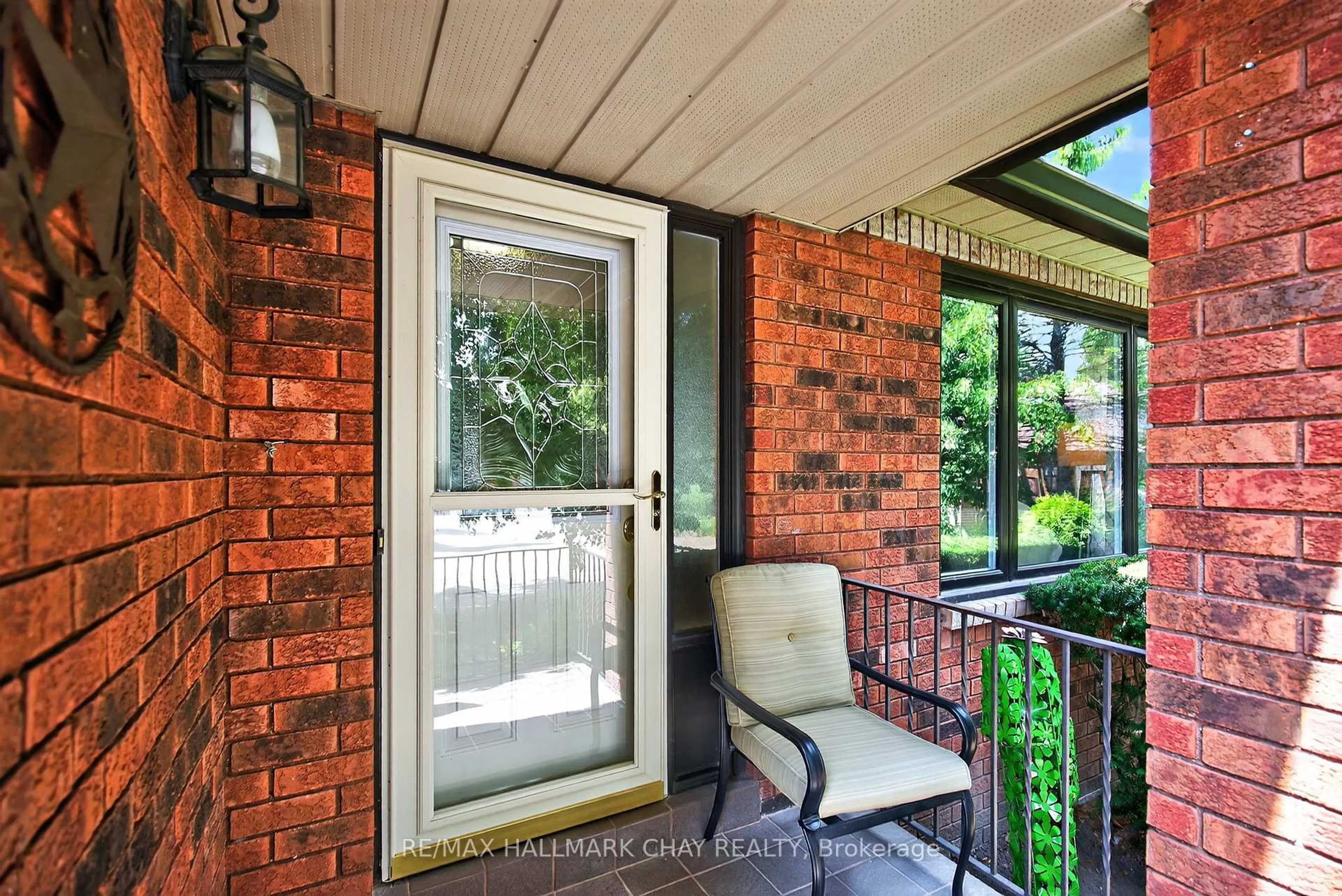 Unknown for 33 Parkette Dr, New Tecumseth Ontario L9R 1R7