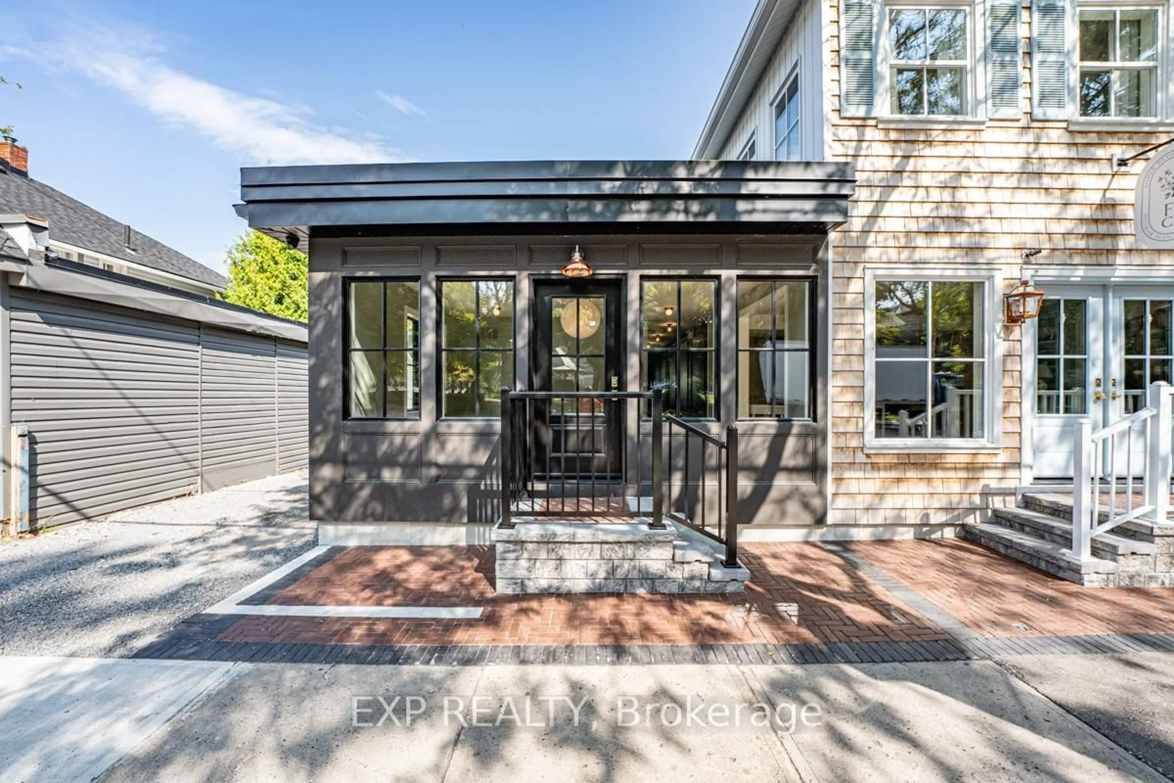 Unknown for 944 Lake Dr, Georgina Ontario L0E 1L0