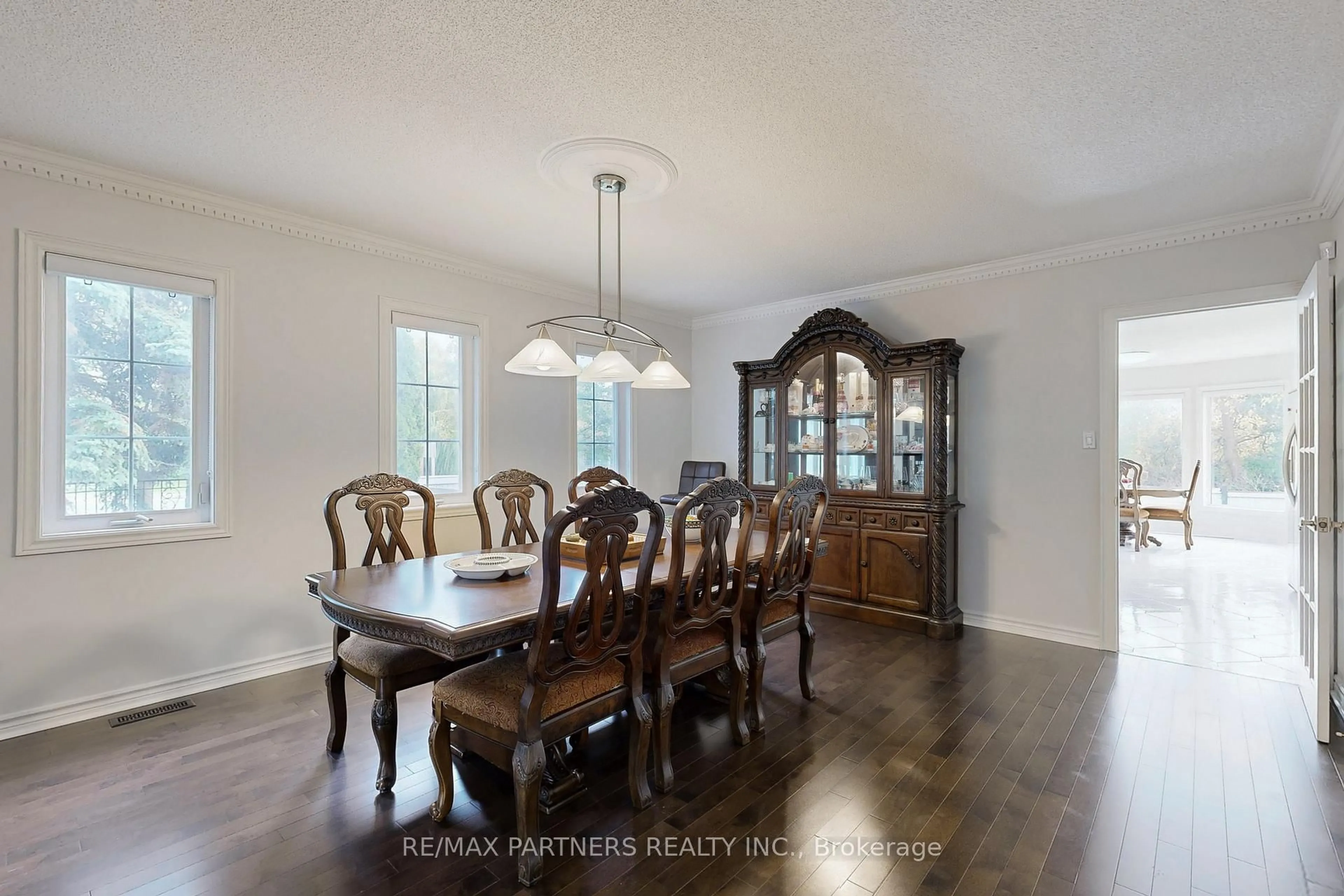 Dining room, wood/laminate floor for 46 Green Ash Cres, Richmond Hill Ontario L4B 3S1